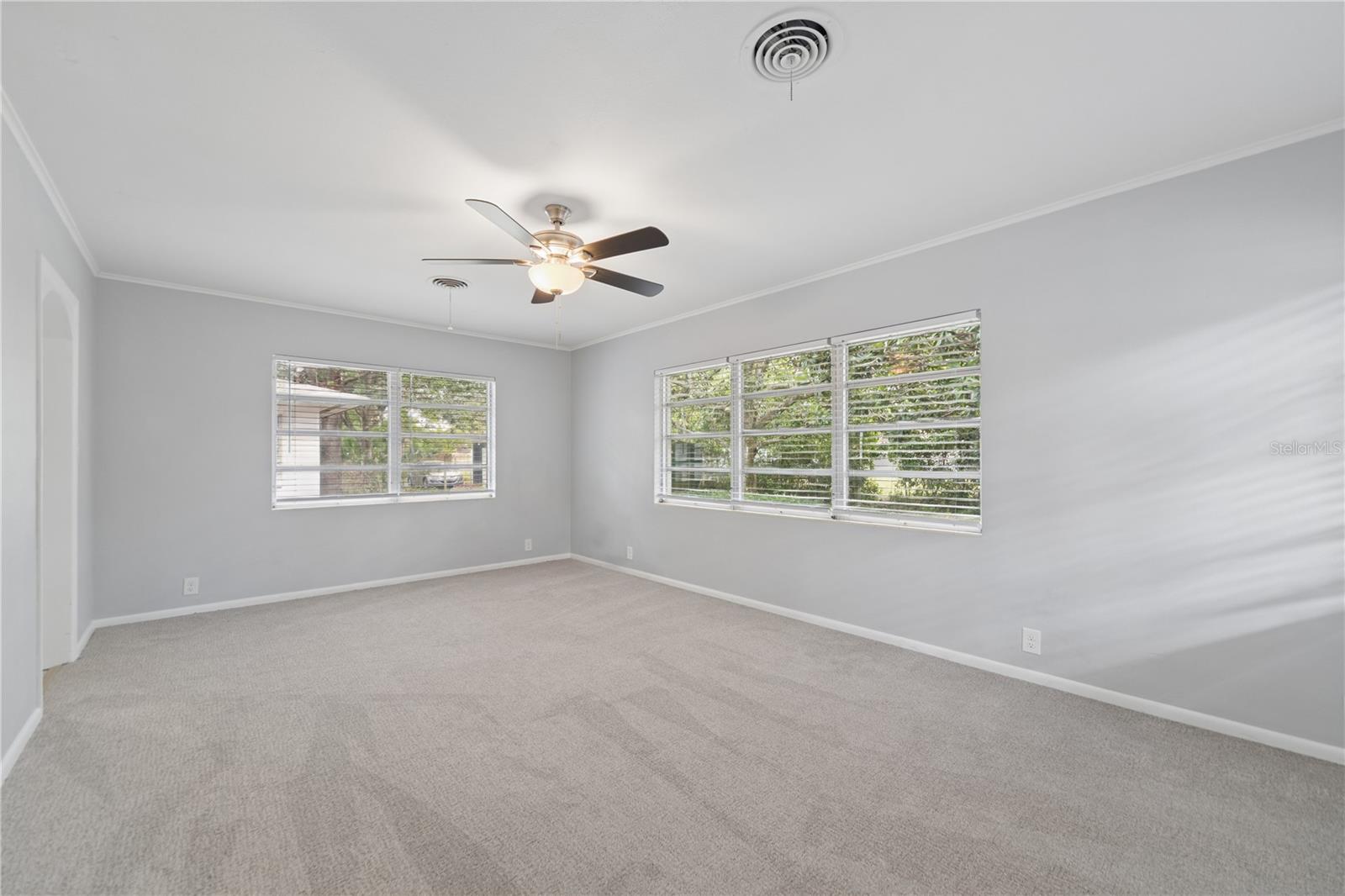 Image 16 of 33 For 606 Briarcliffe Street