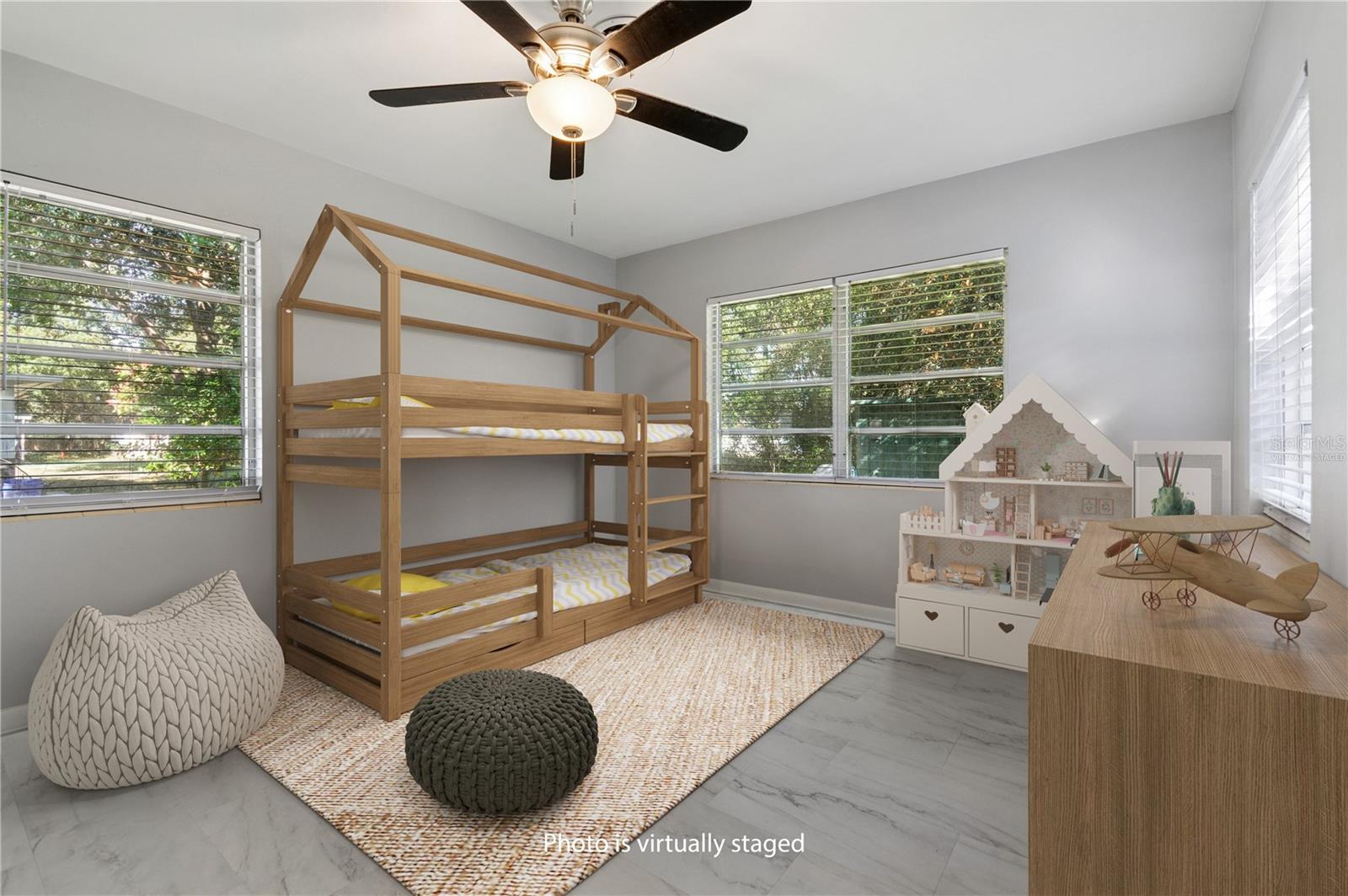 Image 25 of 33 For 606 Briarcliffe Street