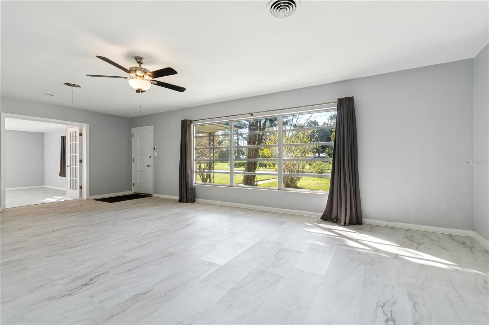 Image 8 of 33 For 606 Briarcliffe Street