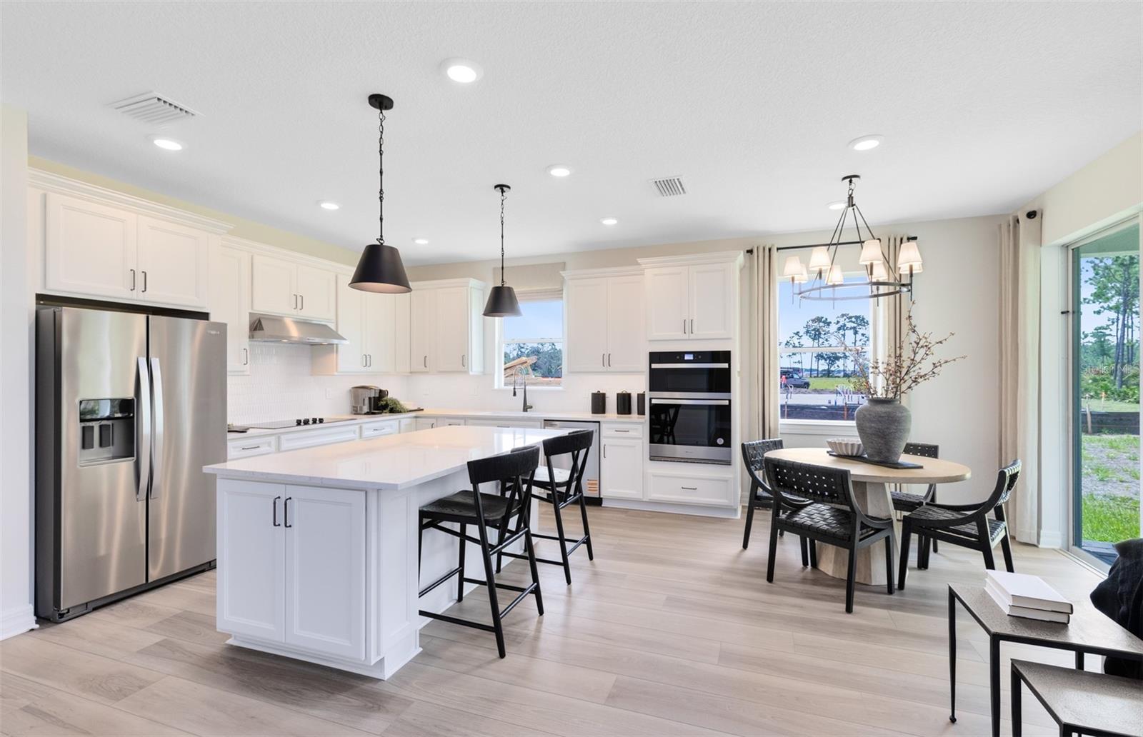 Image 9 of 27 For 9927 Leafy Oak Street