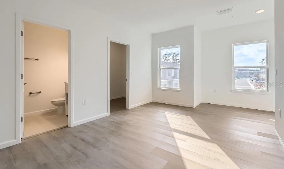 Image 11 of 22 For 1213 Southstation Place  402