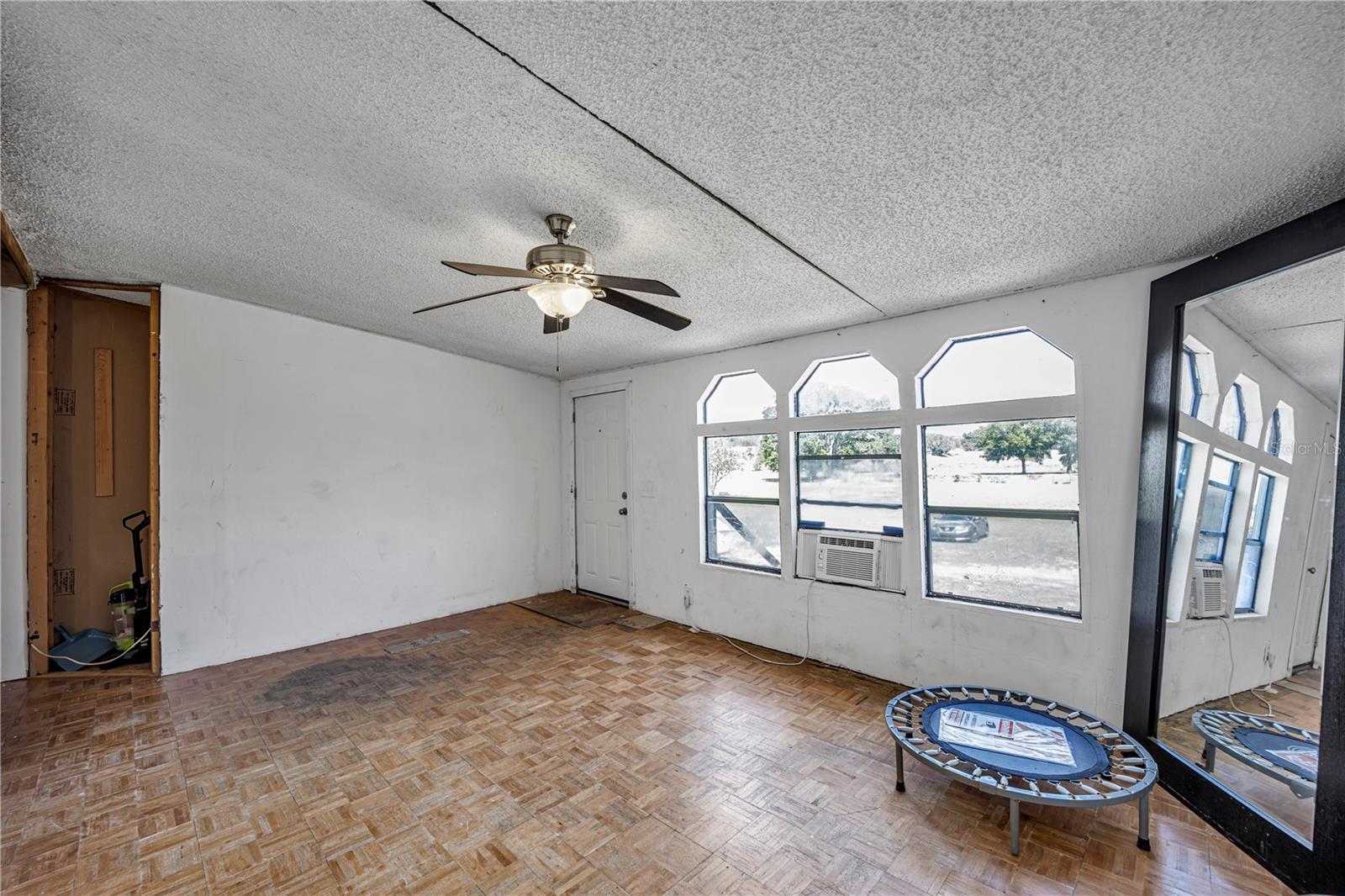 Image 4 of 31 For 12606 Grassy Lake Road