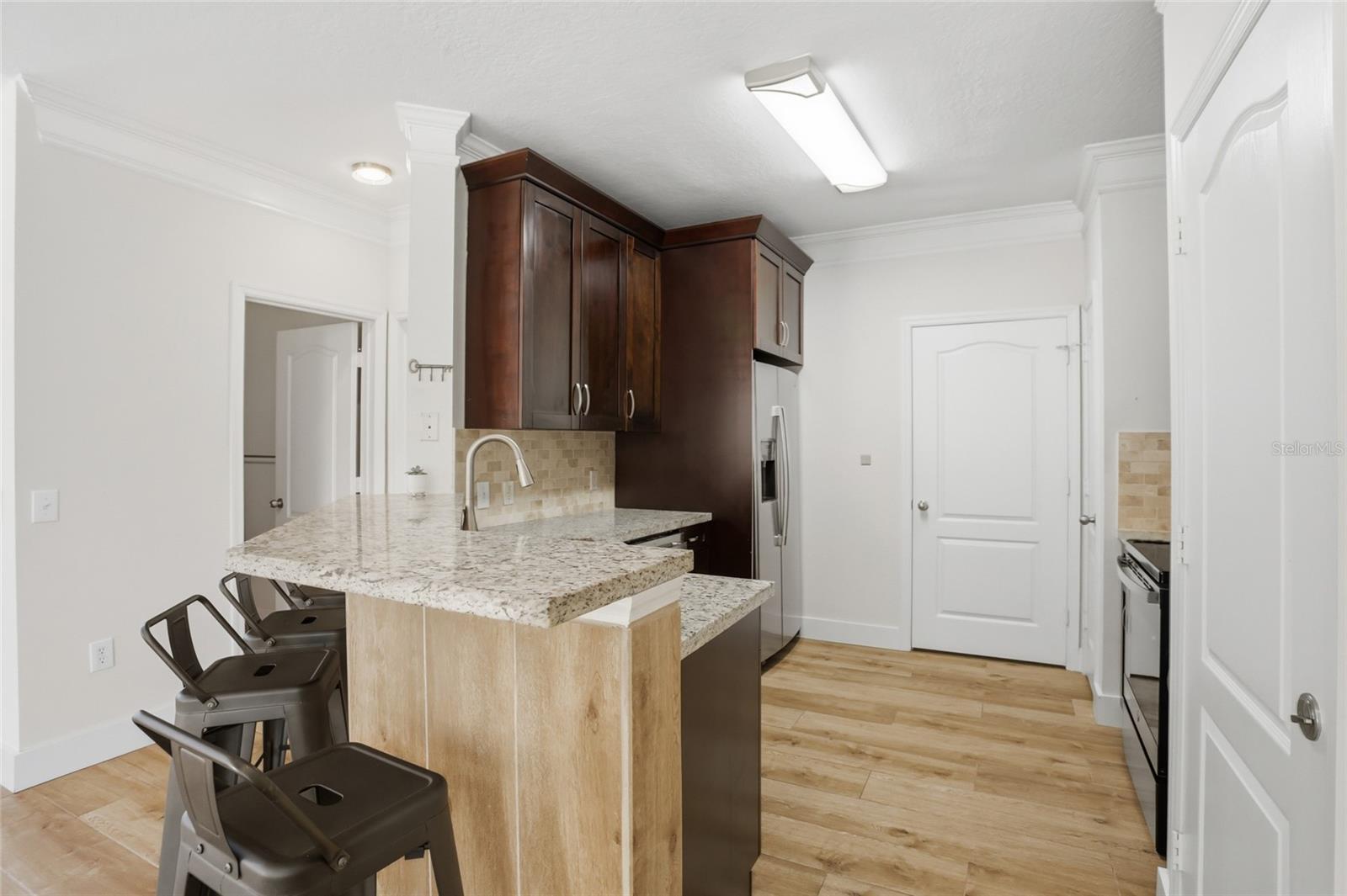 Image 11 of 28 For 8843 Villa View Circle 204