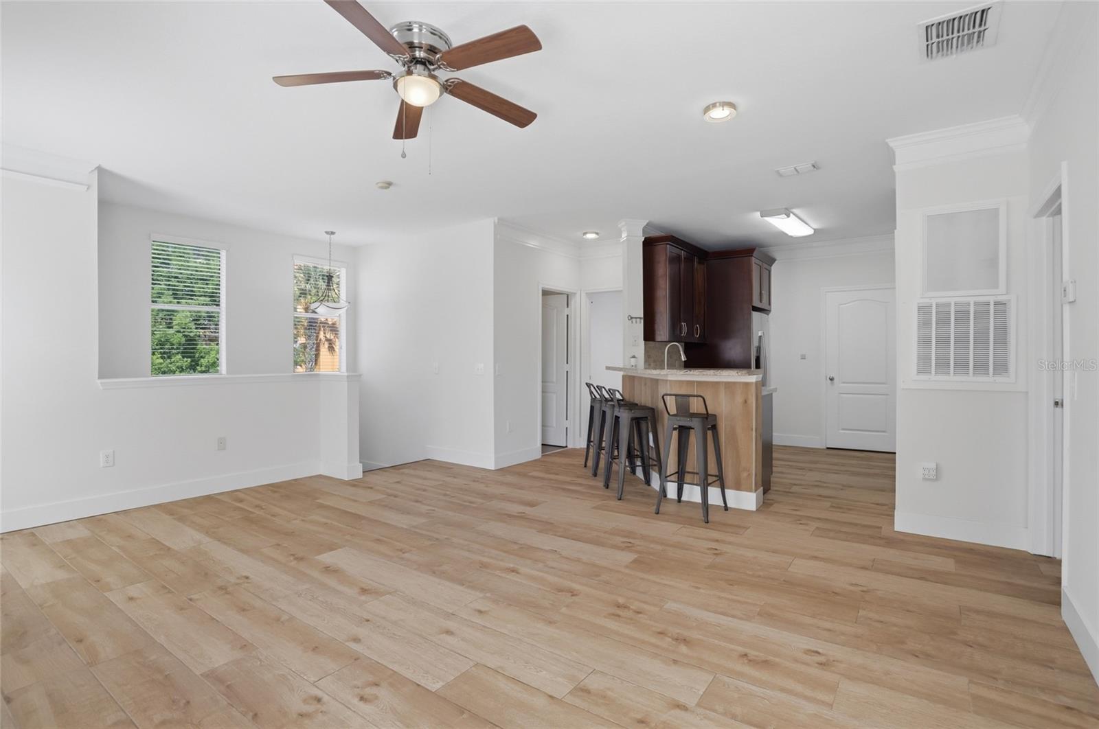 Image 14 of 28 For 8843 Villa View Circle 204