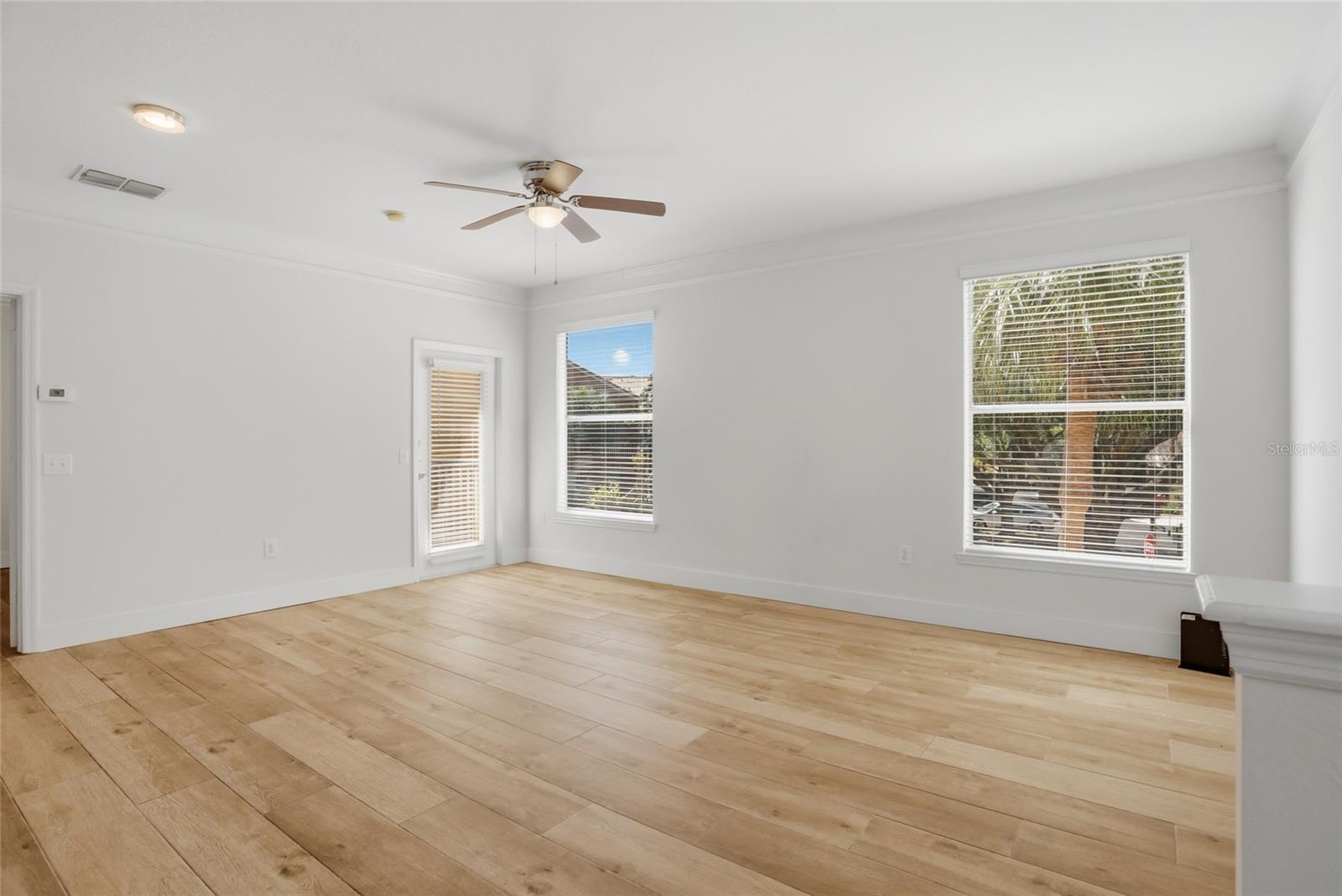 Image 6 of 28 For 8843 Villa View Circle 204