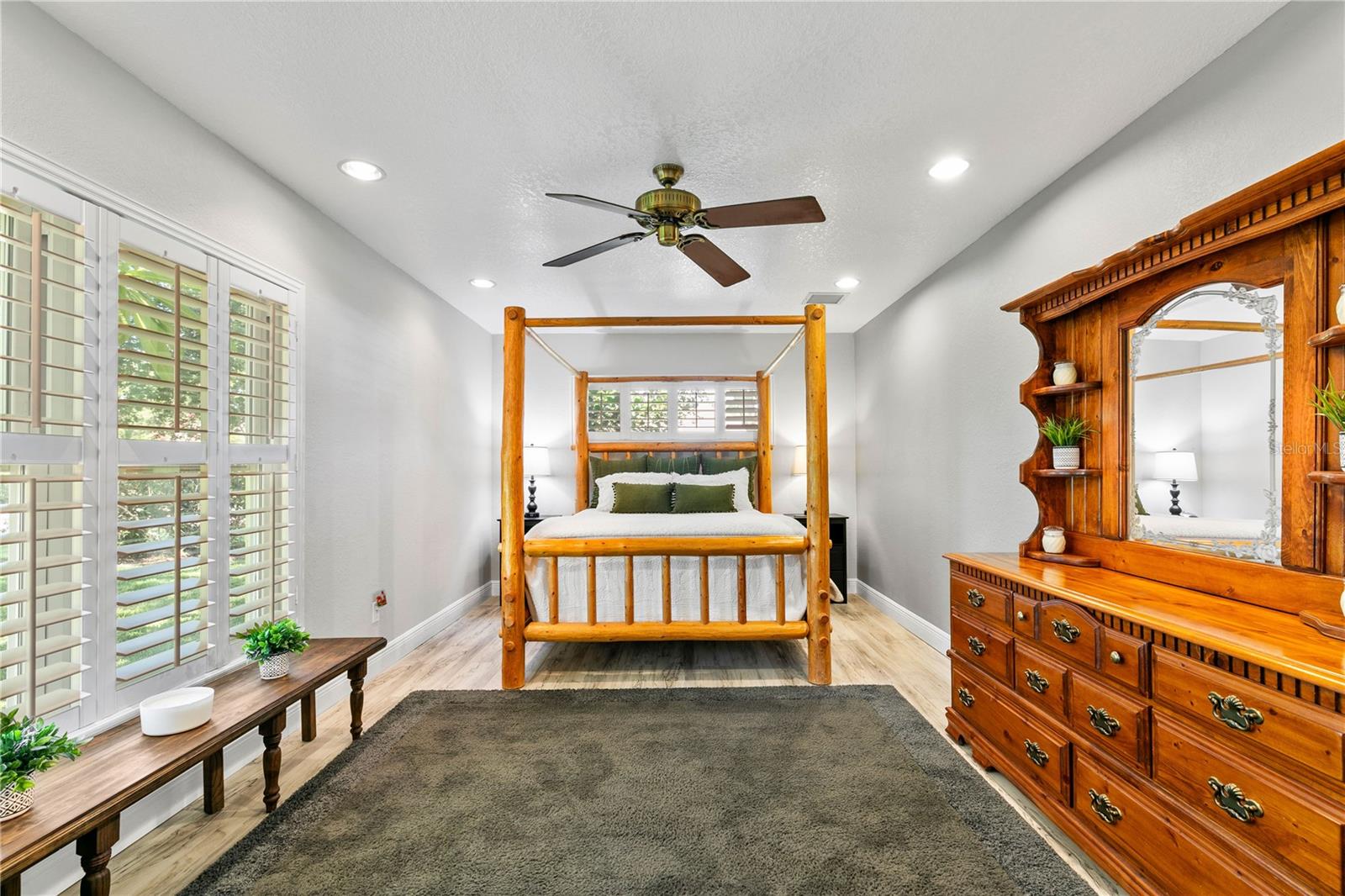 Image 29 of 43 For 4230 Havana Drive