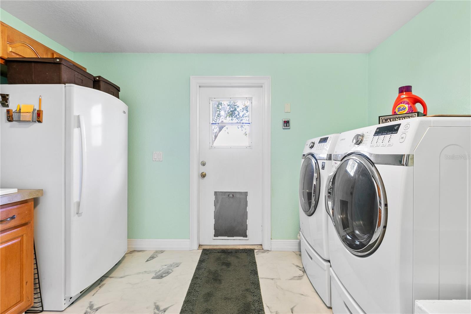 Image 32 of 43 For 4230 Havana Drive