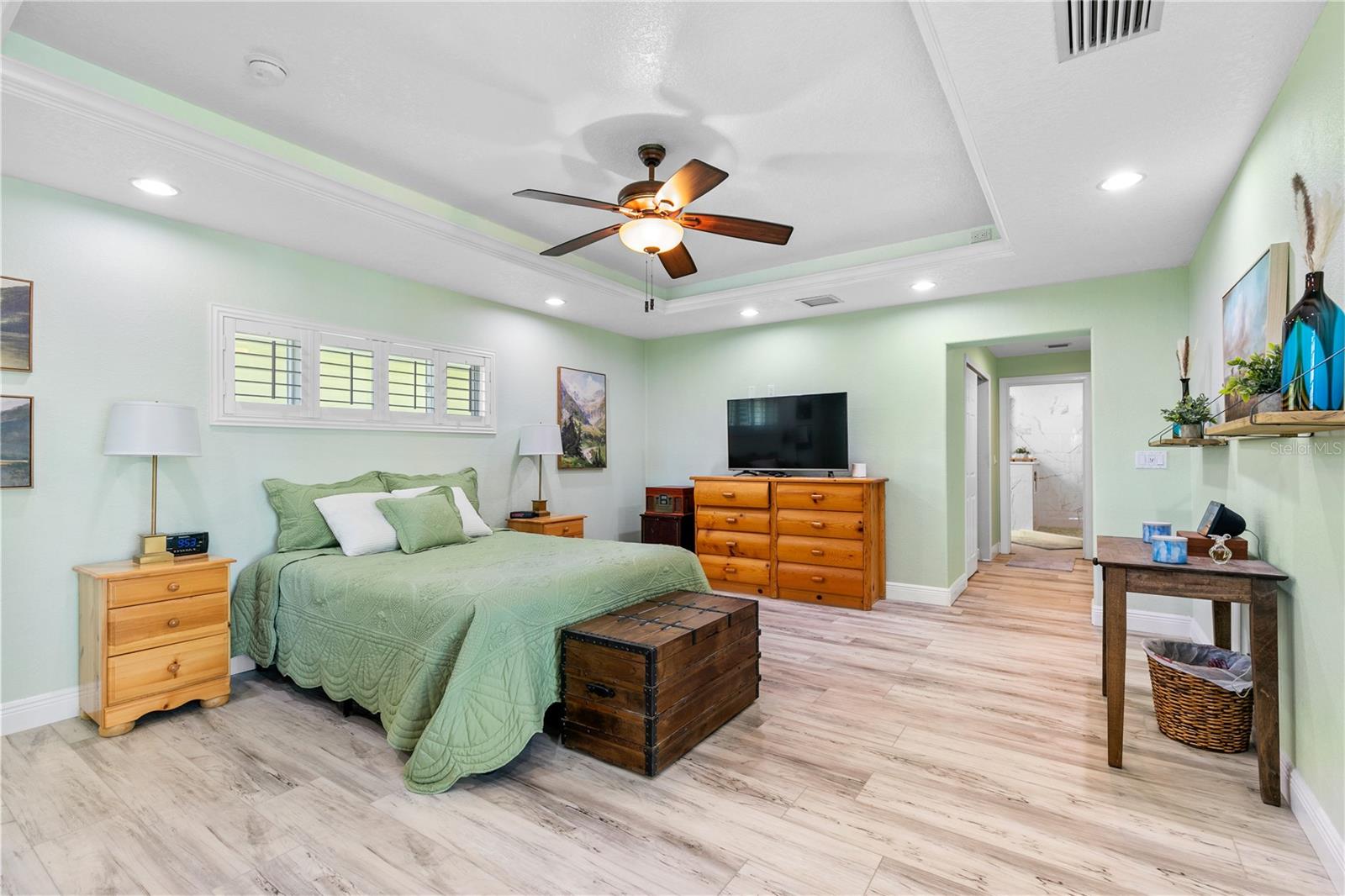 Image 34 of 43 For 4230 Havana Drive