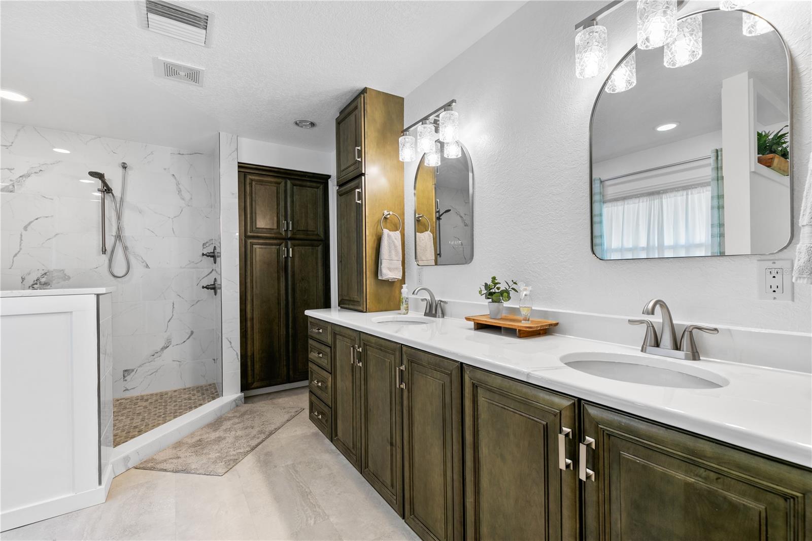 Image 36 of 43 For 4230 Havana Drive