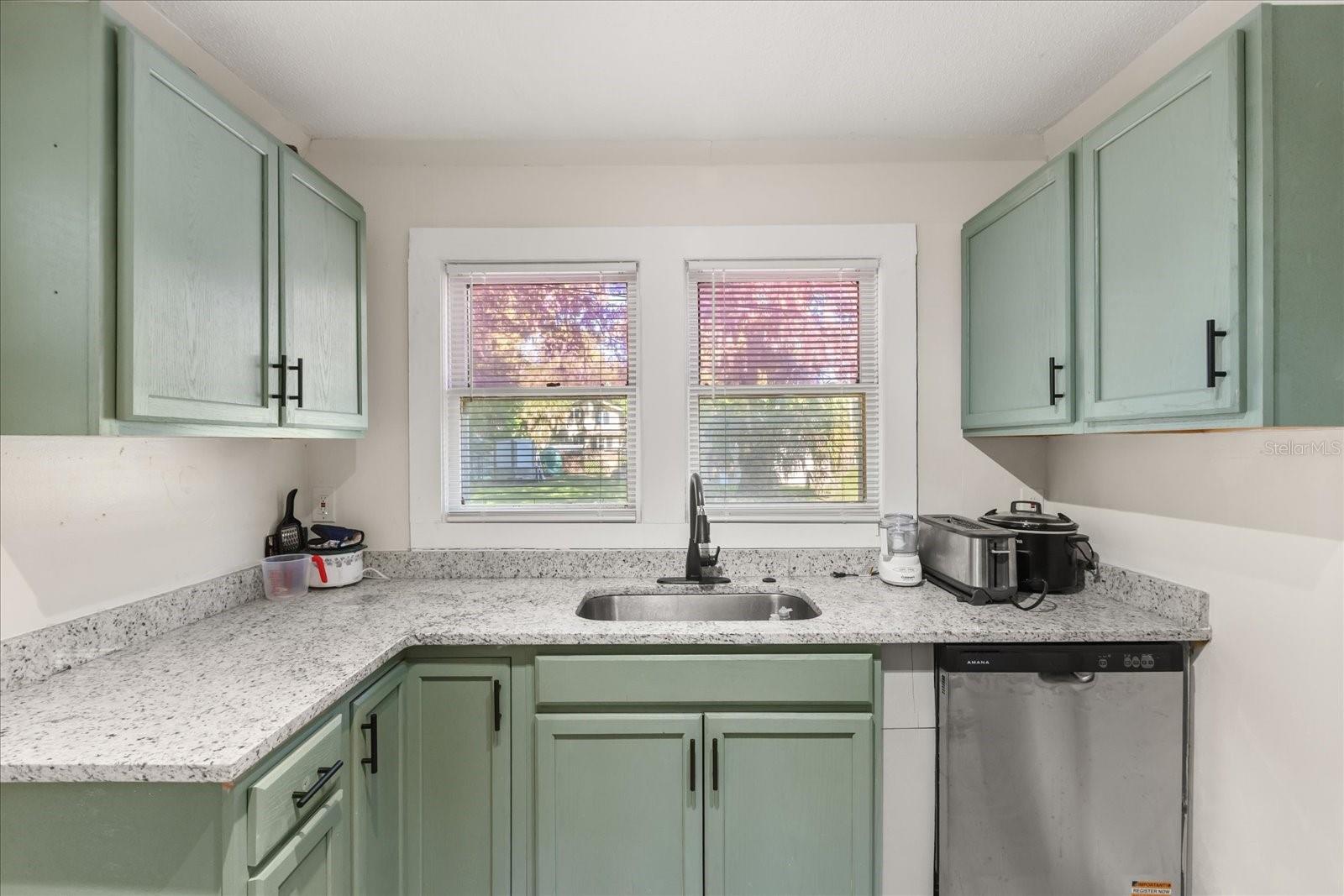 Image 14 of 17 For 829 3rd Street