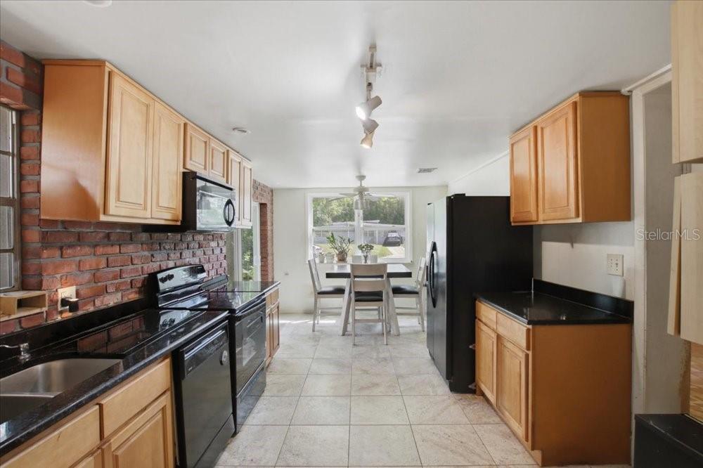 Image 5 of 13 For 1319 Bessmor Road