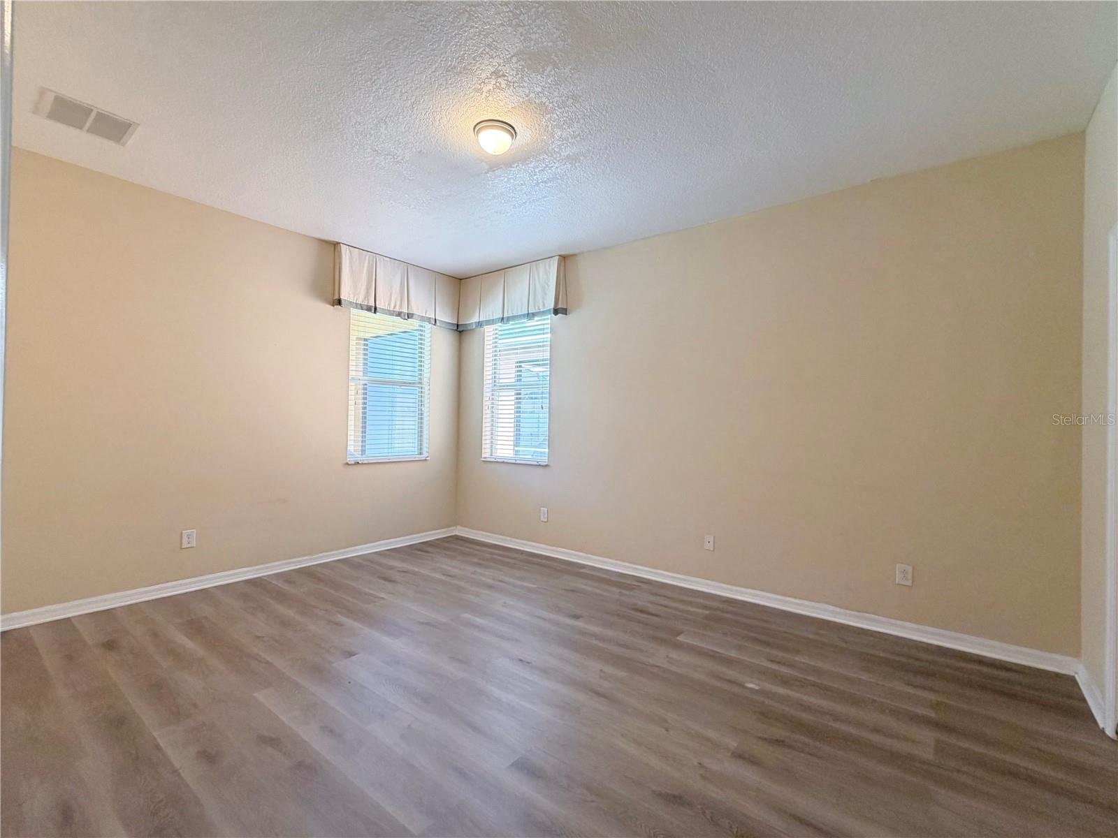 Image 10 of 38 For 2549 Dharma Circle