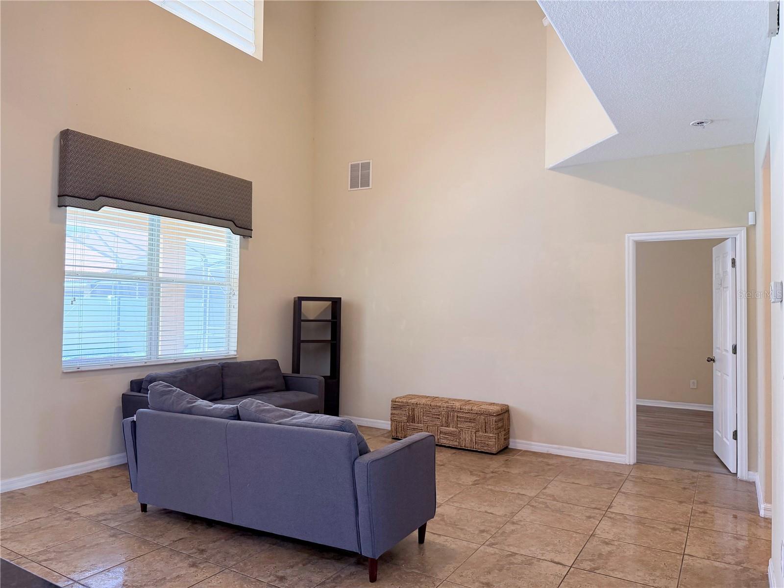 Image 9 of 38 For 2549 Dharma Circle