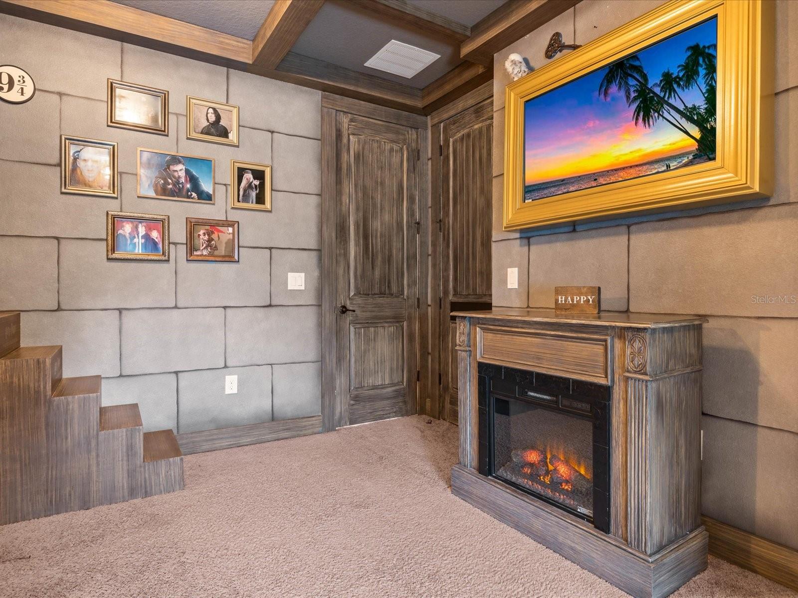 Image 30 of 70 For 761 Desert Mountain Court