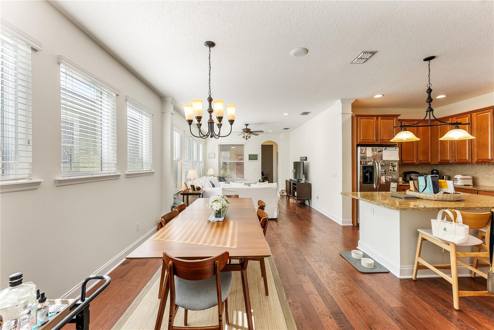 Image 3 of 20 For 13895 Temin Avenue