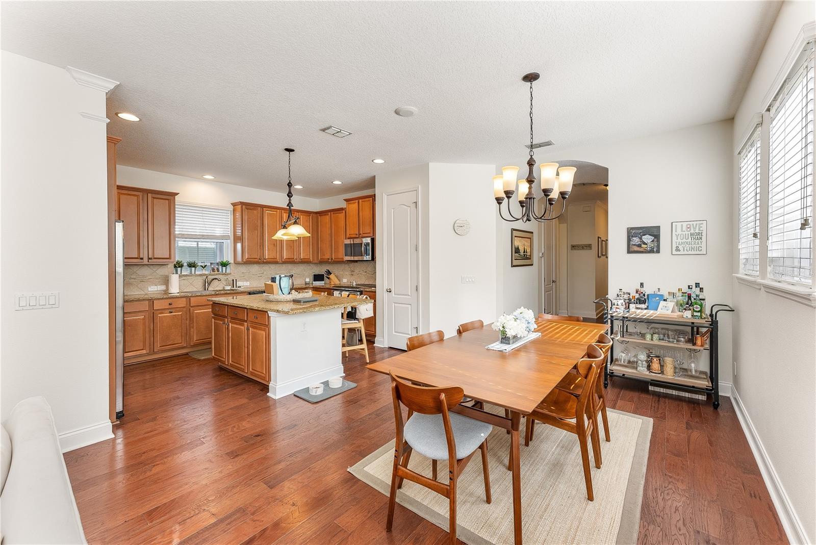 Image 4 of 20 For 13895 Temin Avenue