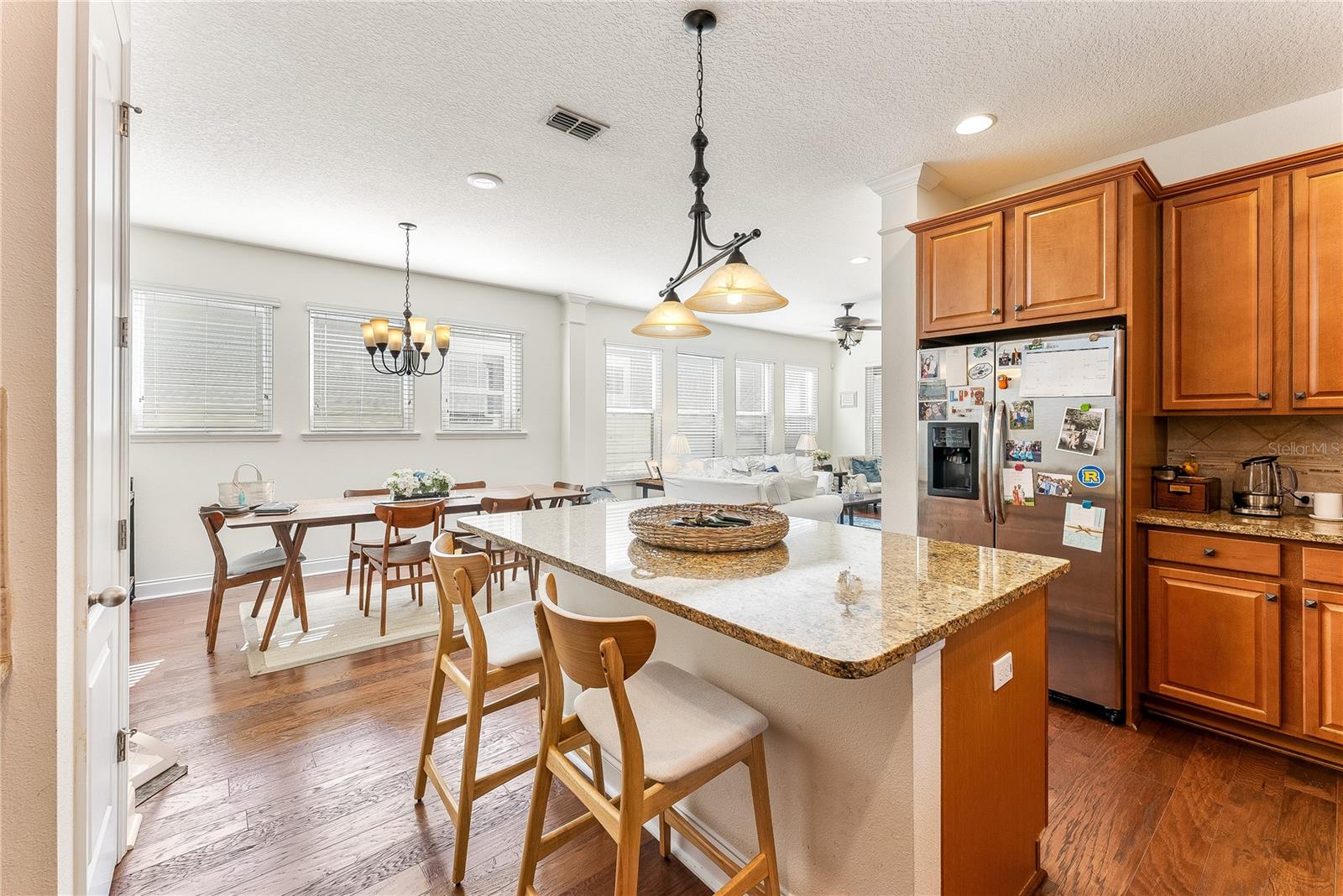 Image 7 of 20 For 13895 Temin Avenue