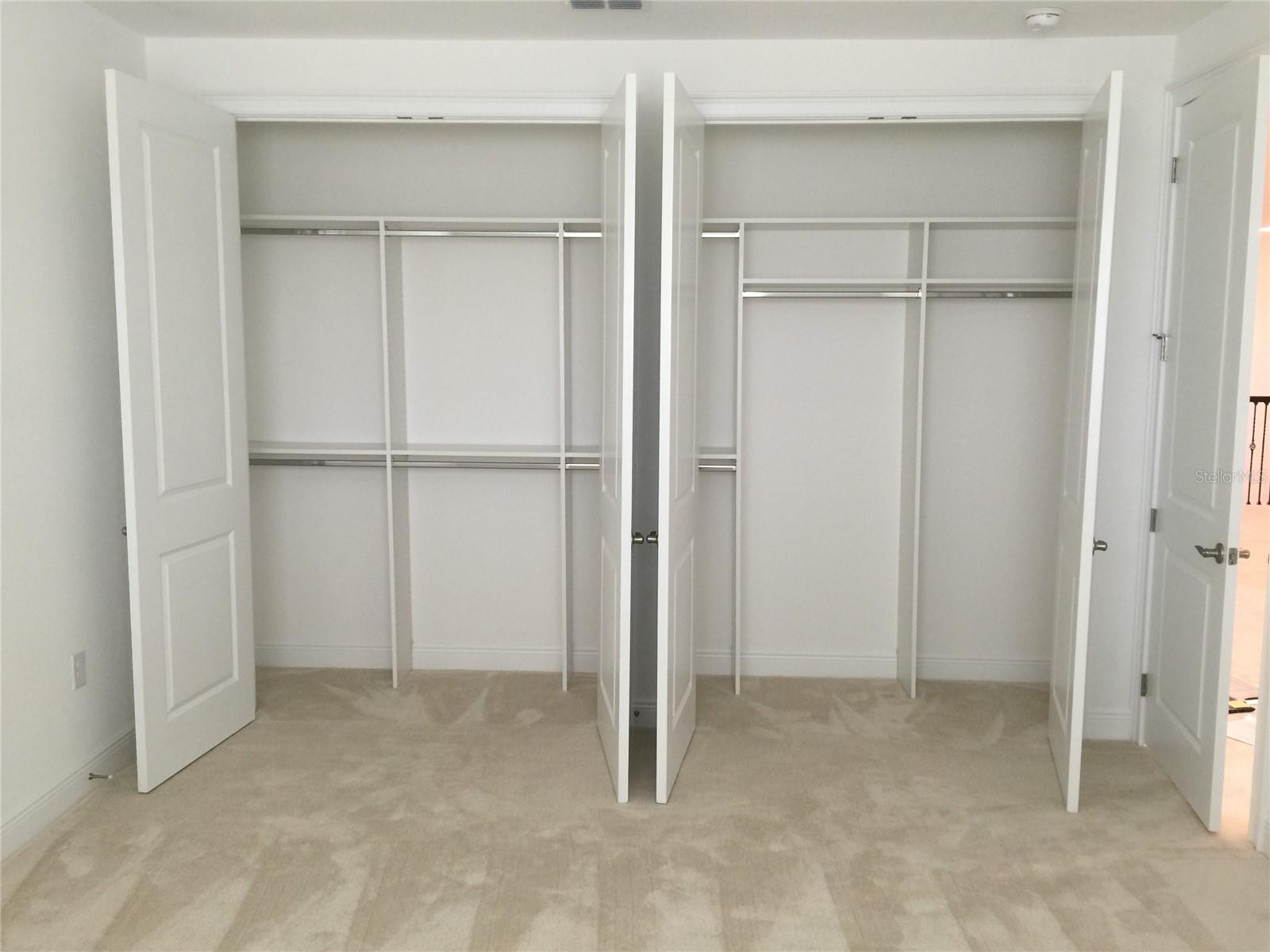 Image 20 of 32 For 10424 Warrick Street