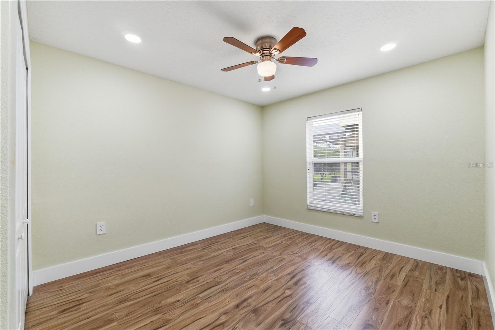 Image 12 of 38 For 4207 Andover Cay Boulevard