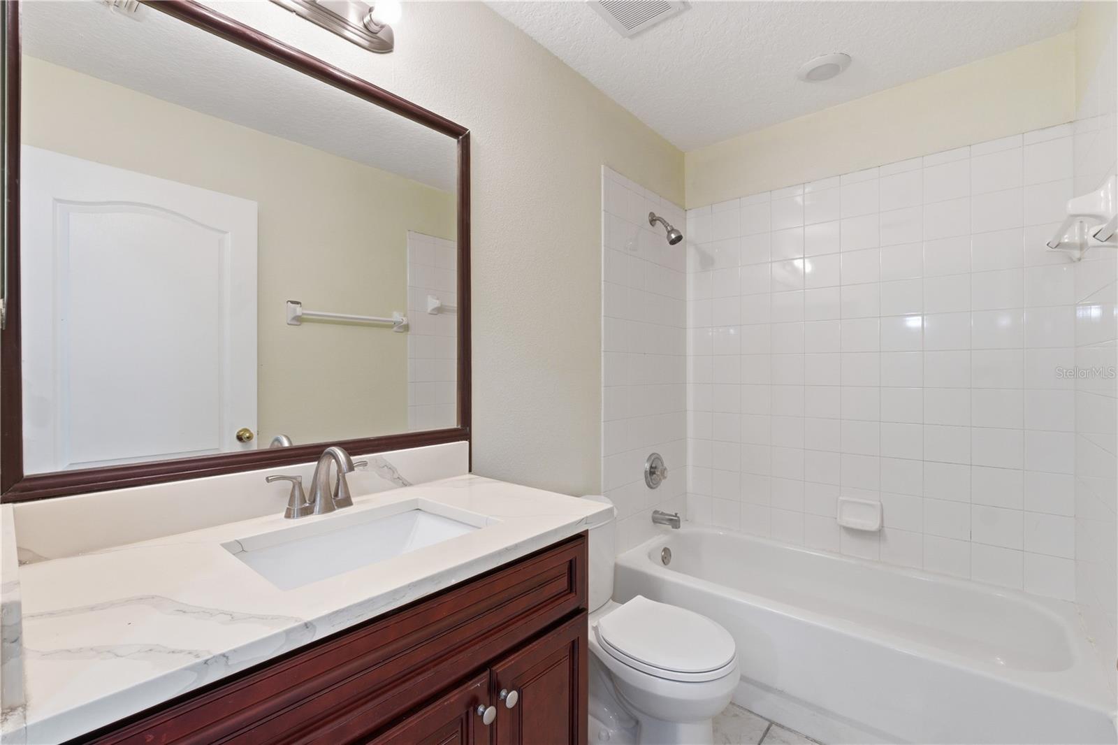 Image 21 of 38 For 4207 Andover Cay Boulevard