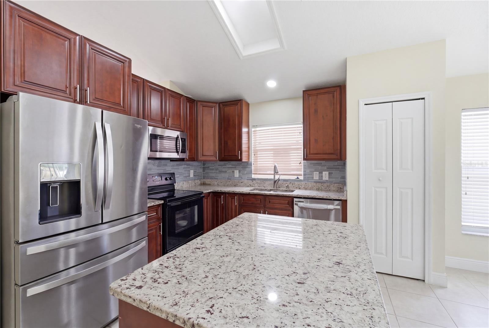 Image 30 of 38 For 4207 Andover Cay Boulevard