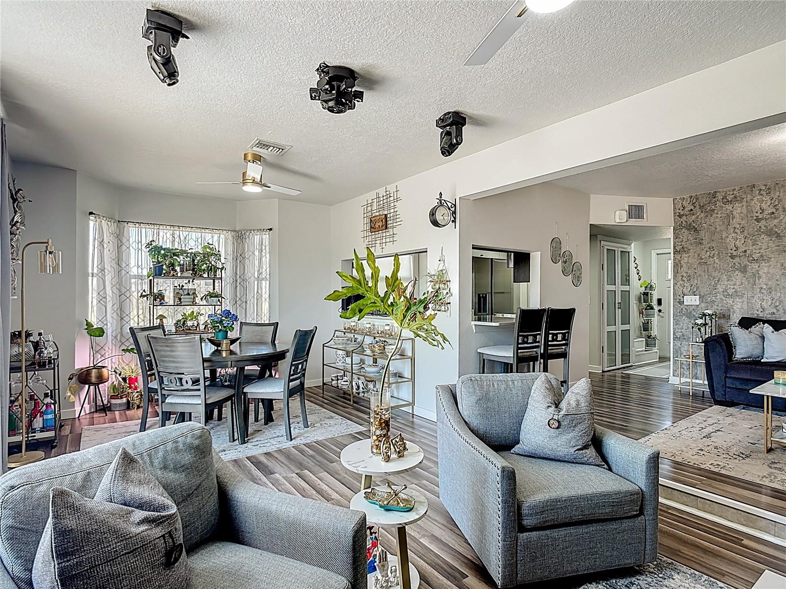 Image 4 of 44 For 236 Orchid Drive