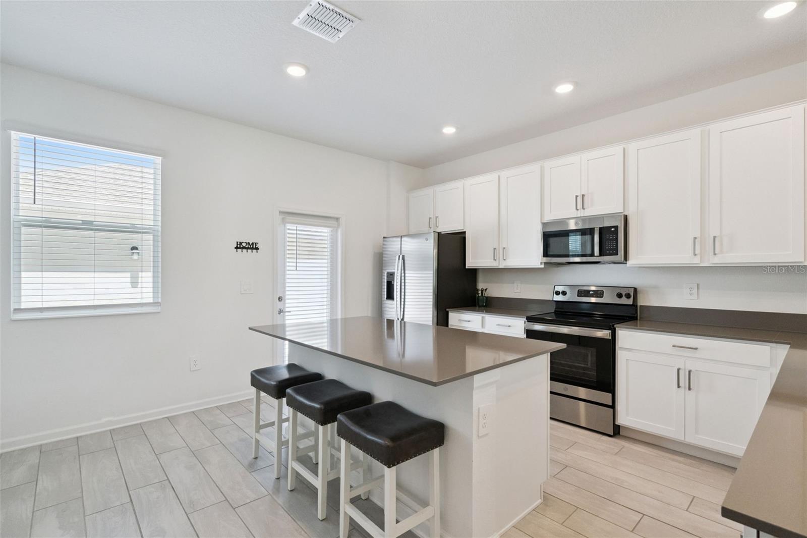 Image 12 of 28 For 15755 Water Spring Boulevard