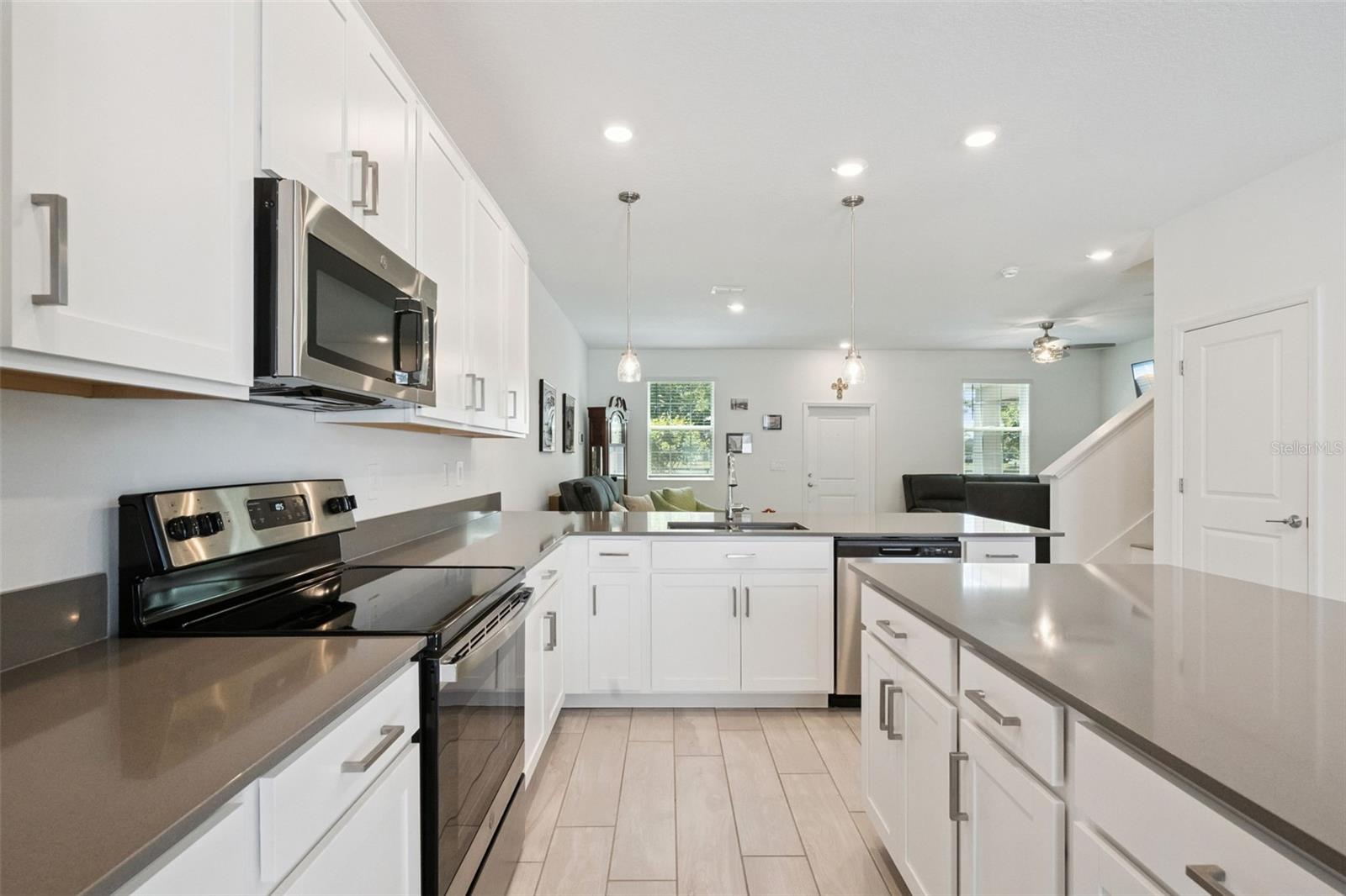 Image 13 of 28 For 15755 Water Spring Boulevard