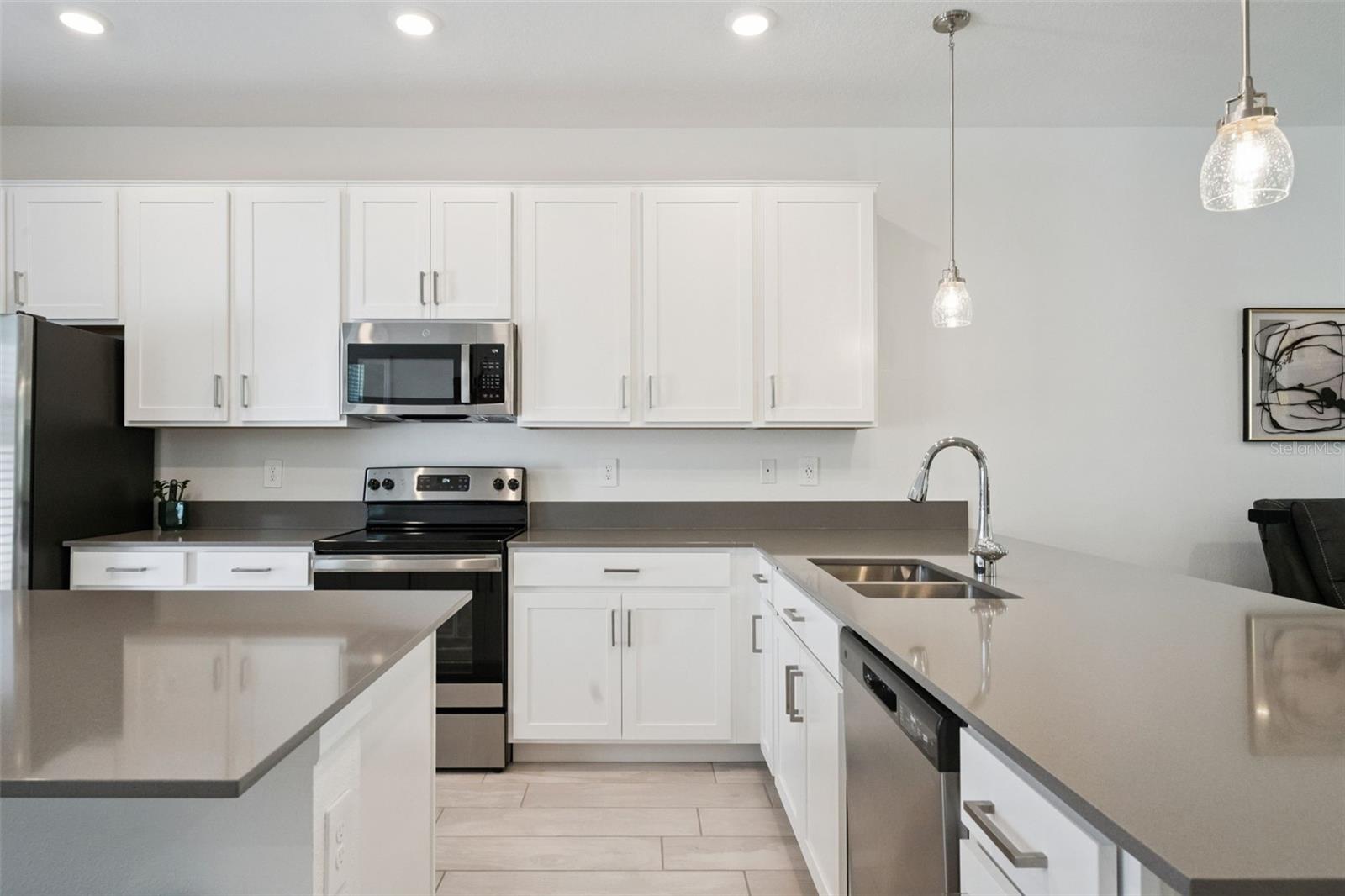 Image 14 of 28 For 15755 Water Spring Boulevard