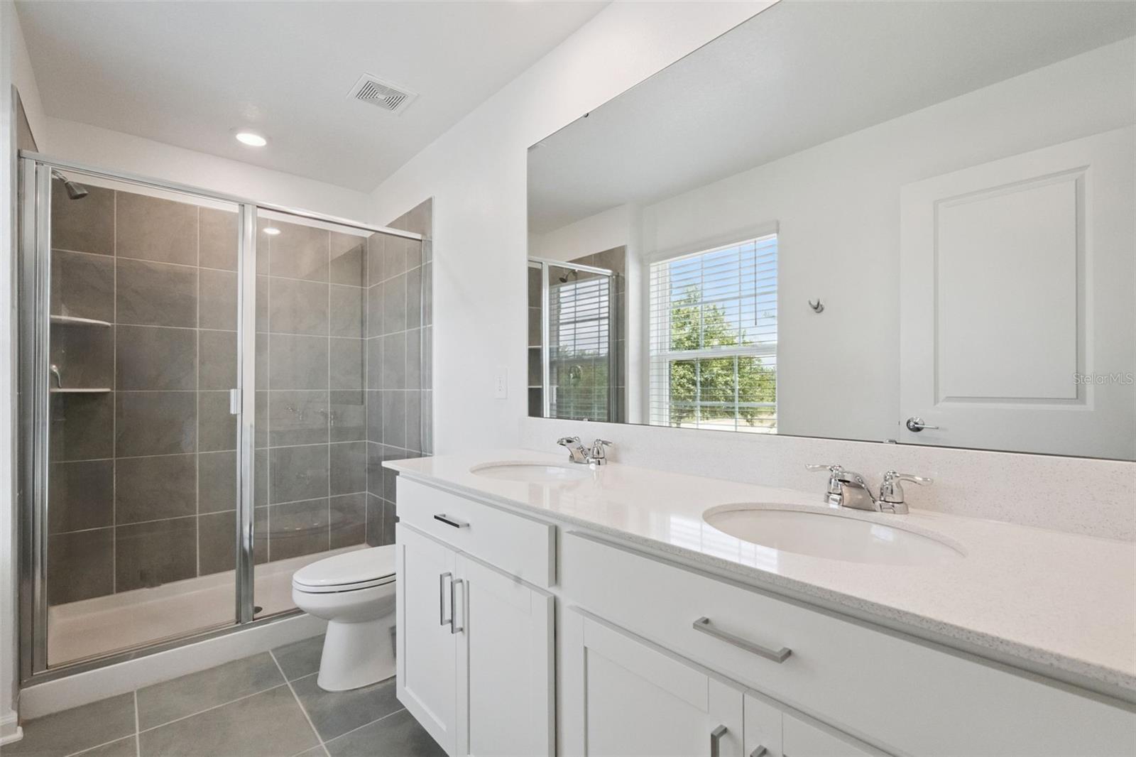 Image 18 of 28 For 15755 Water Spring Boulevard