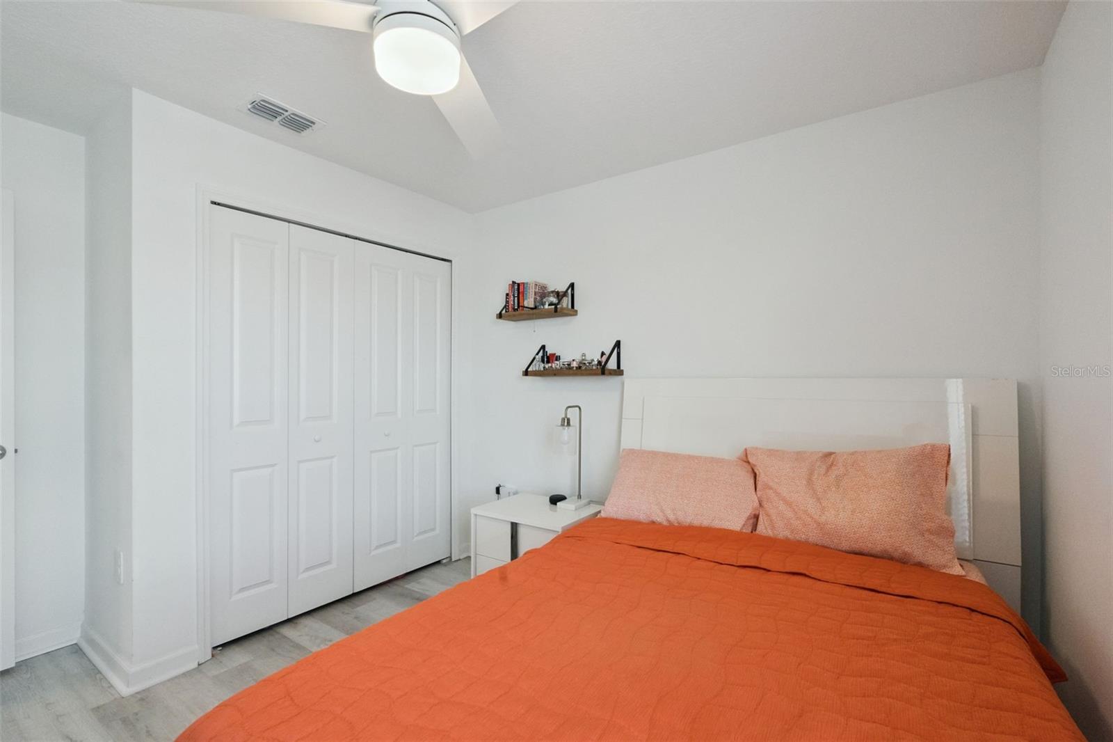 Image 21 of 28 For 15755 Water Spring Boulevard