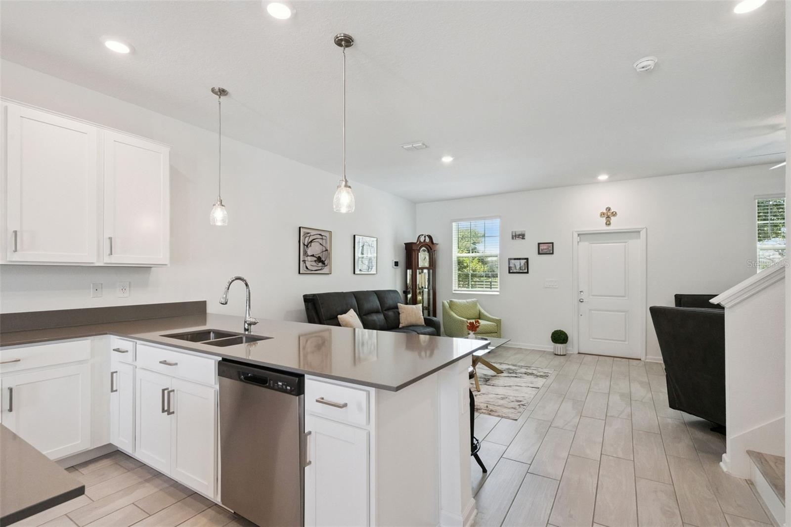 Image 8 of 28 For 15755 Water Spring Boulevard