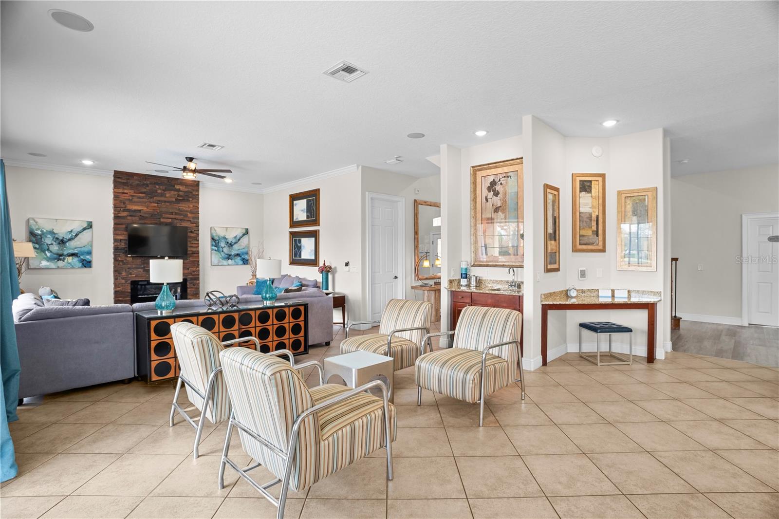 Image 16 of 56 For 7388 Gathering Court