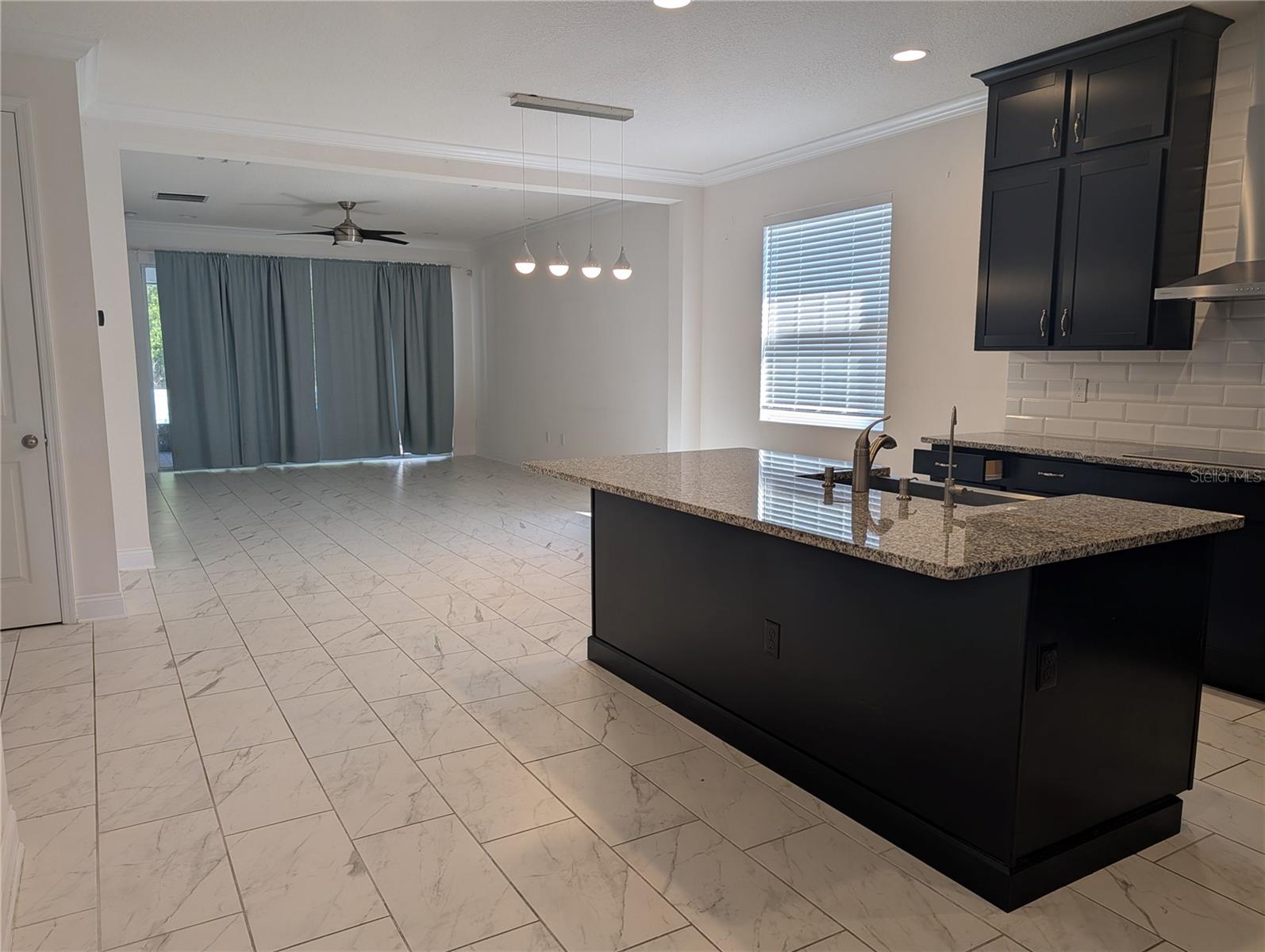 Image 4 of 10 For 703 Hyperion Drive