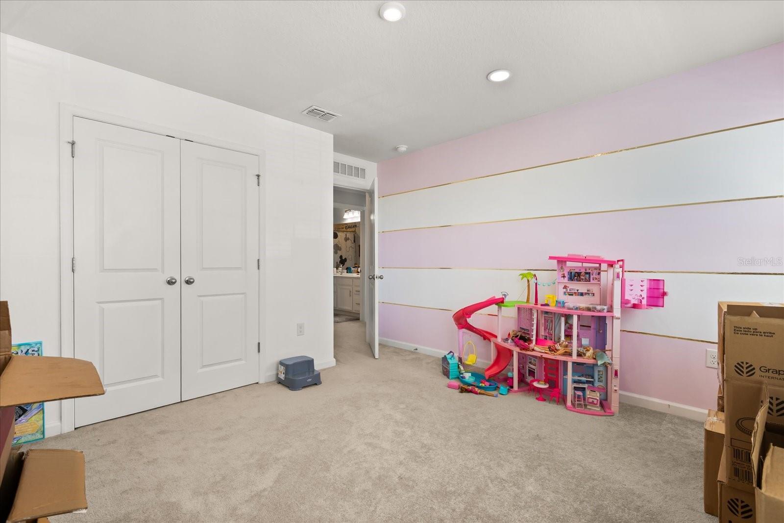 Image 23 of 47 For 2956 Slough Creek Drive