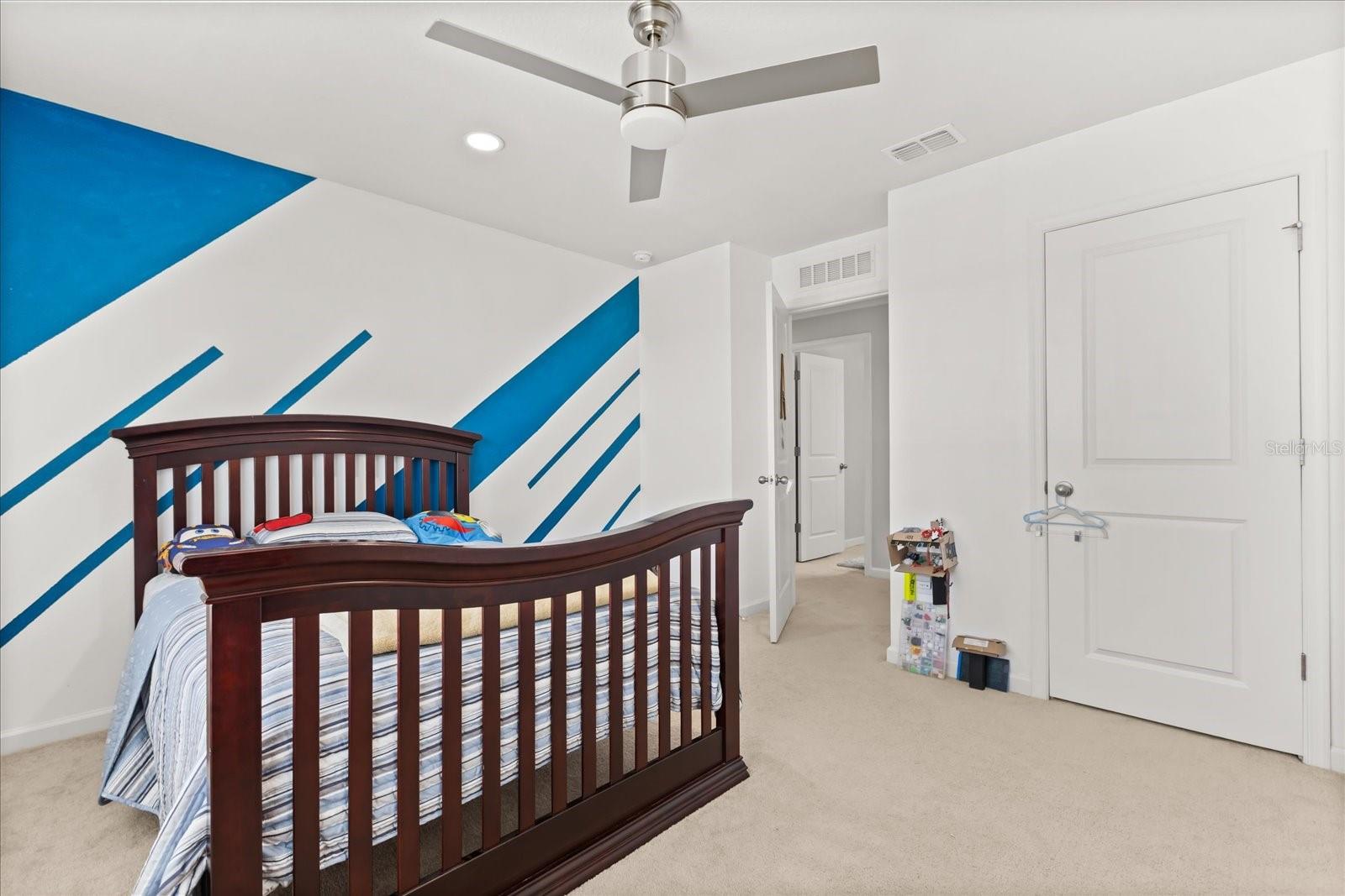 Image 33 of 47 For 2956 Slough Creek Drive