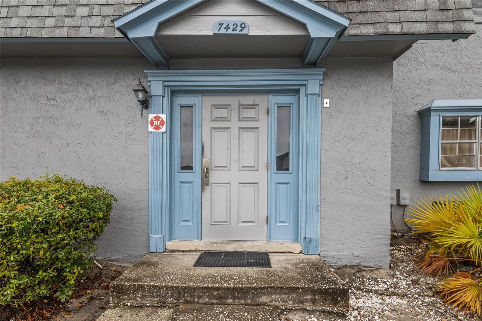 Image 2 of 17 For 7429 Daniel Webster Drive 14 (#c)