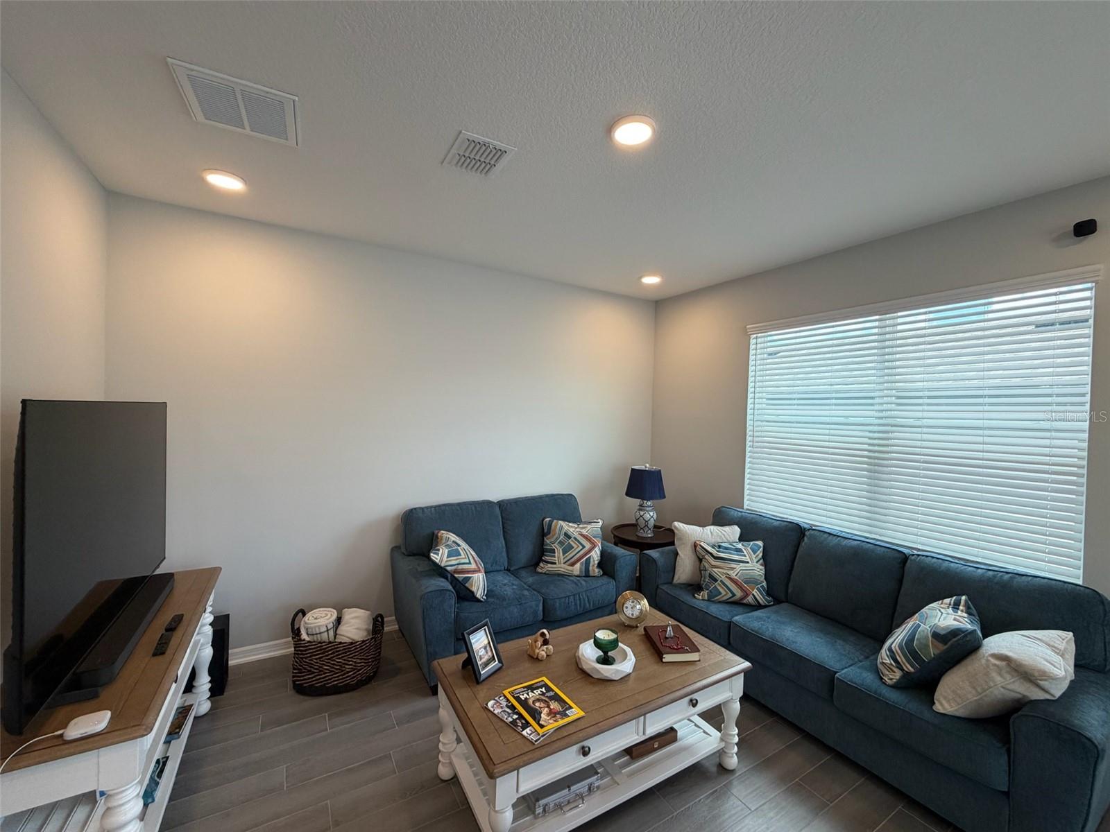 Image 16 of 46 For 15935 Grafton Way