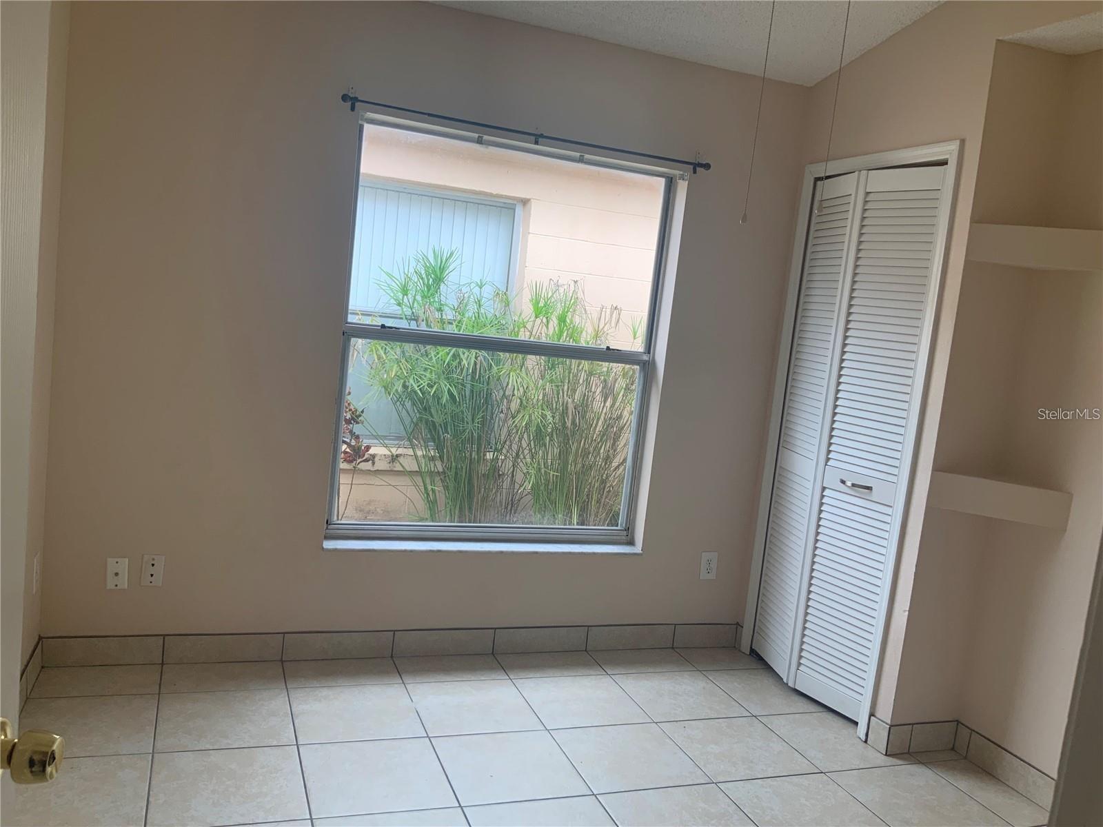 Image 7 of 15 For 1705 Chatham Circle