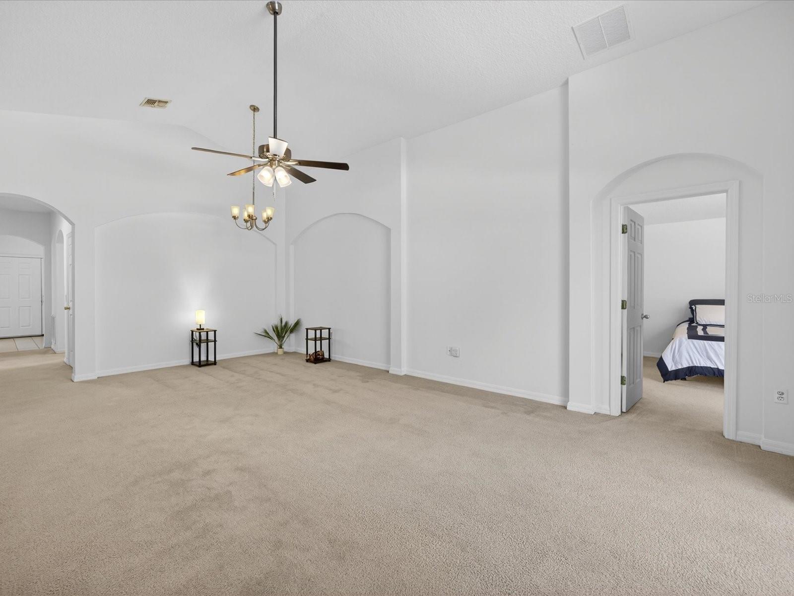 Image 14 of 43 For 1007 Balmoral Drive