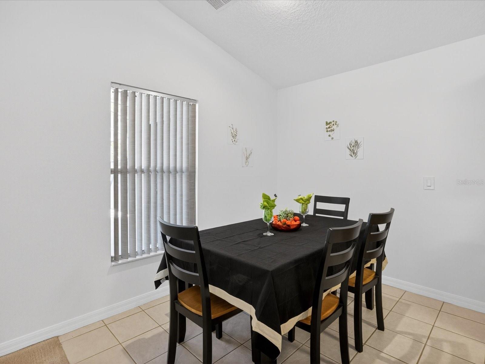 Image 21 of 43 For 1007 Balmoral Drive