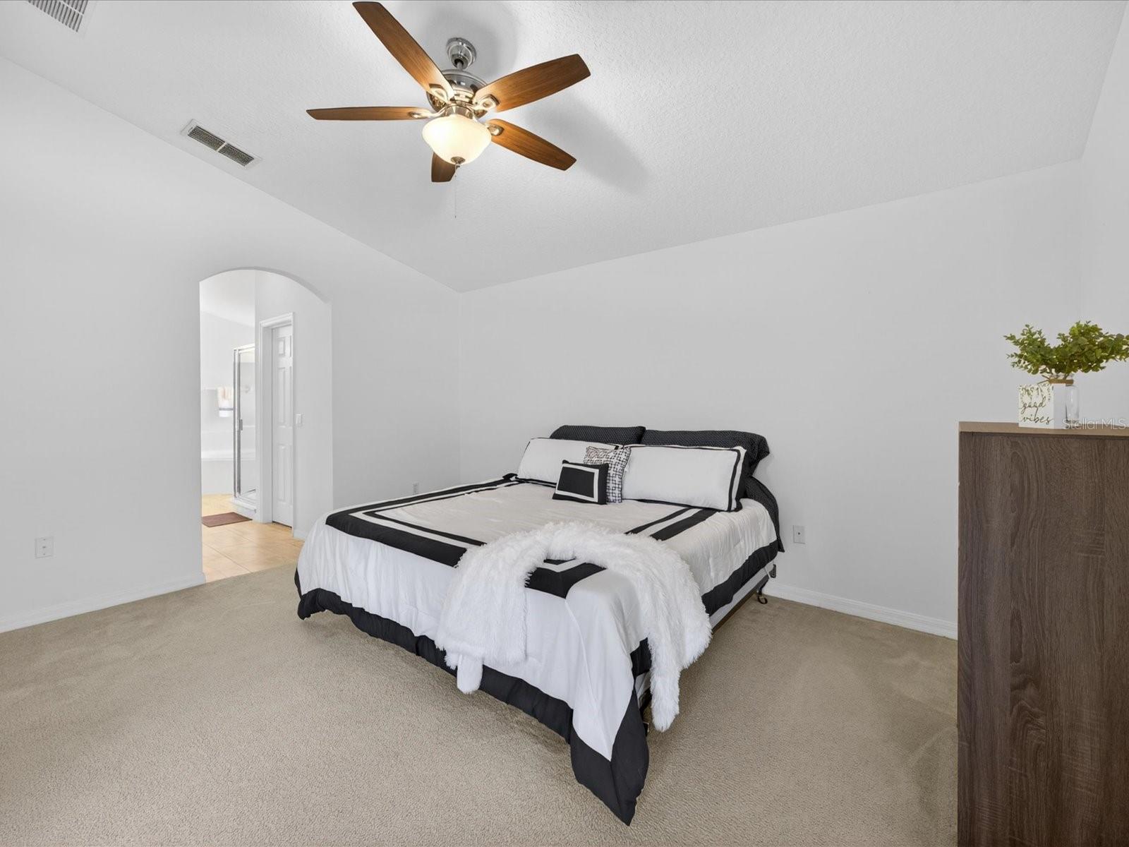 Image 24 of 43 For 1007 Balmoral Drive