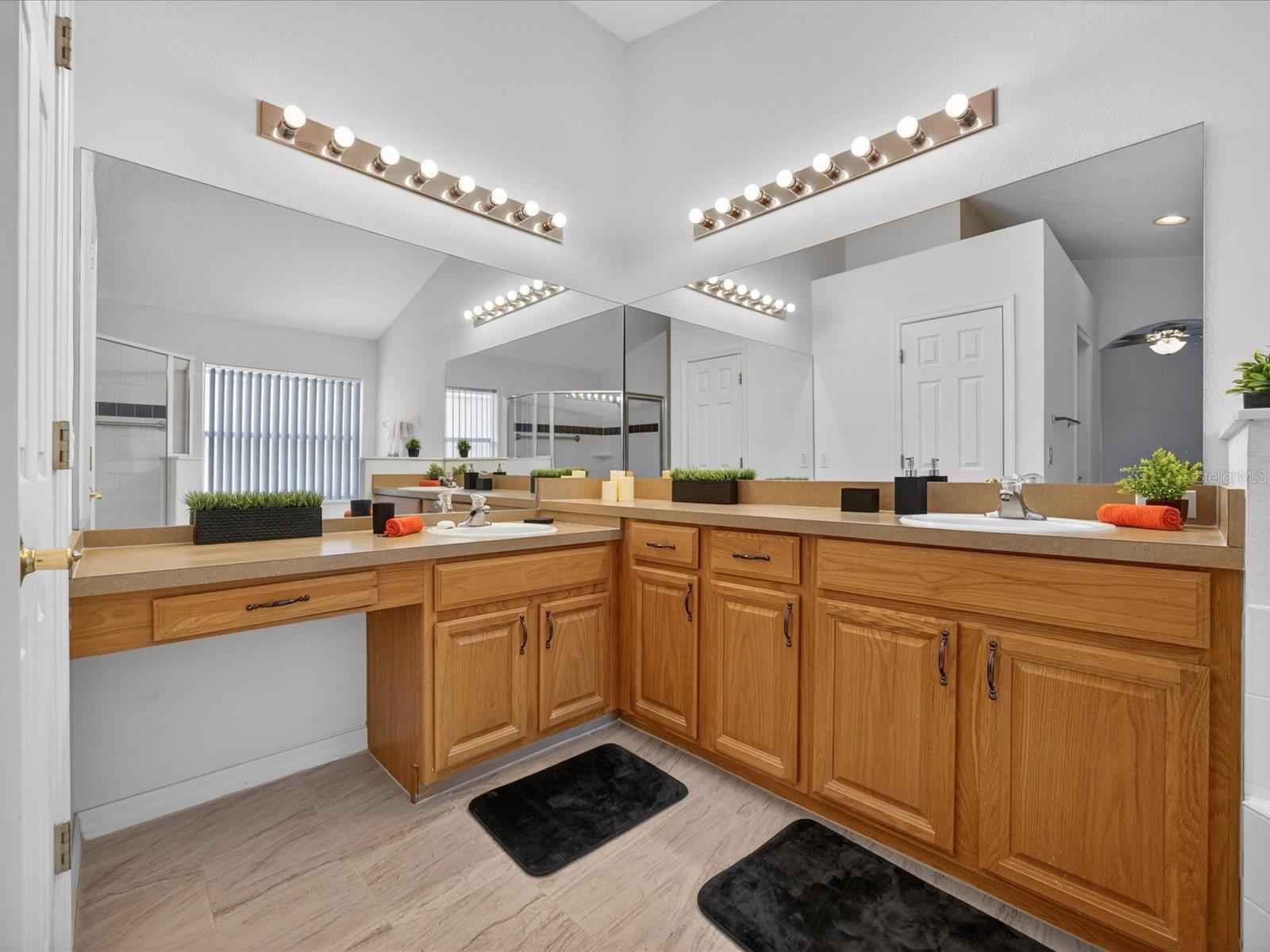 Image 27 of 43 For 1007 Balmoral Drive