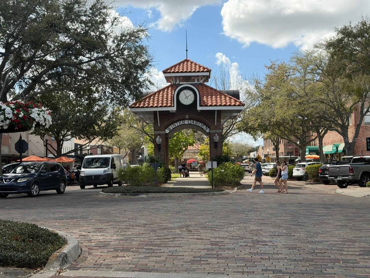 Image 14 of 14 For 636 Park Avenue