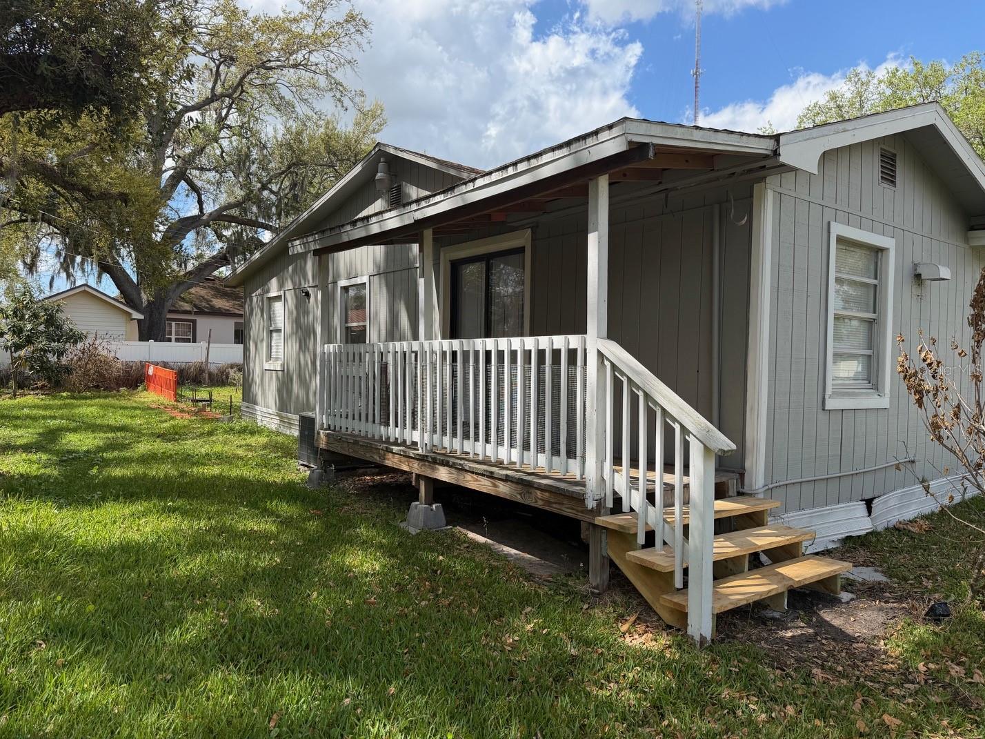 Image 7 of 14 For 636 Park Avenue