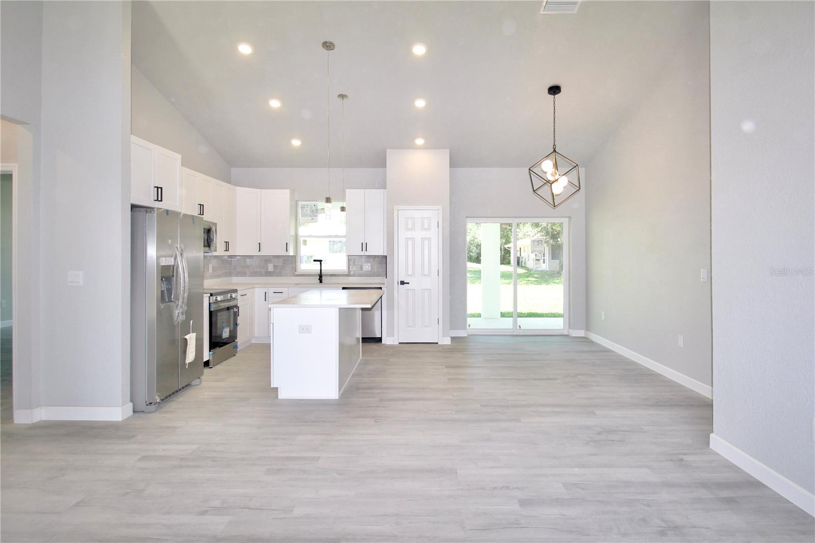 Image 10 of 41 For 4000 Garienda Avenue