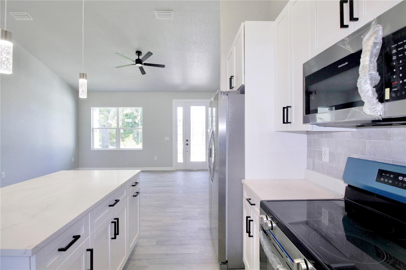 Image 15 of 41 For 4000 Garienda Avenue