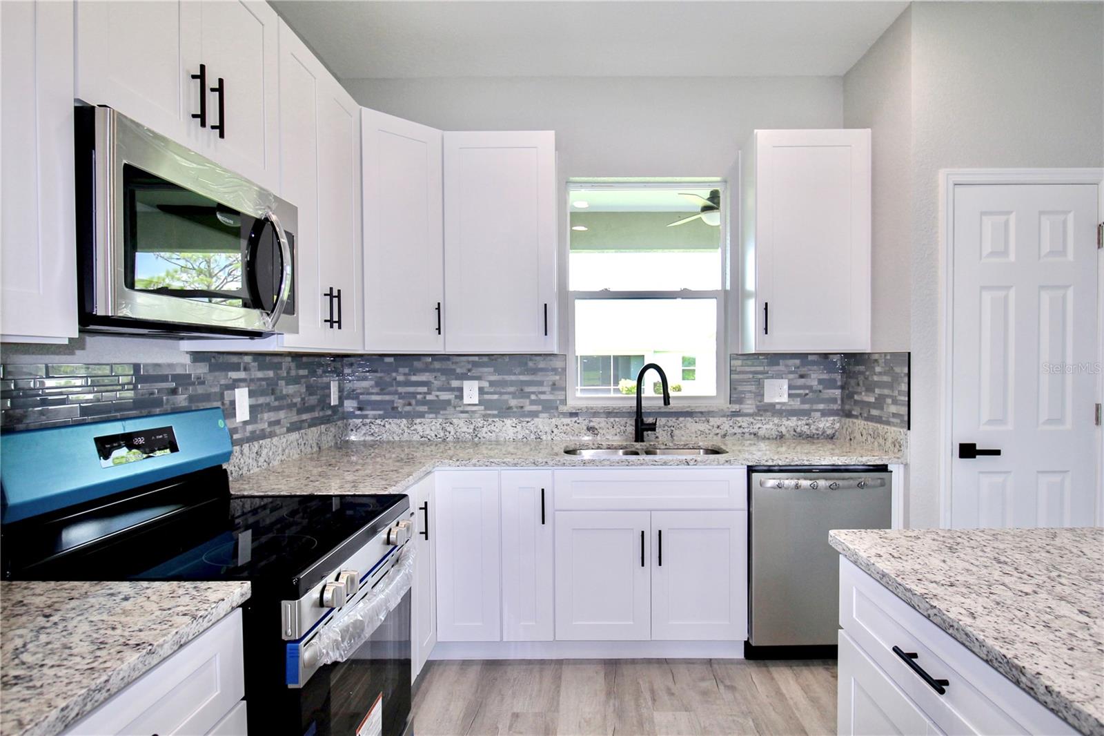 Image 12 of 33 For 4631 Mignon Drive