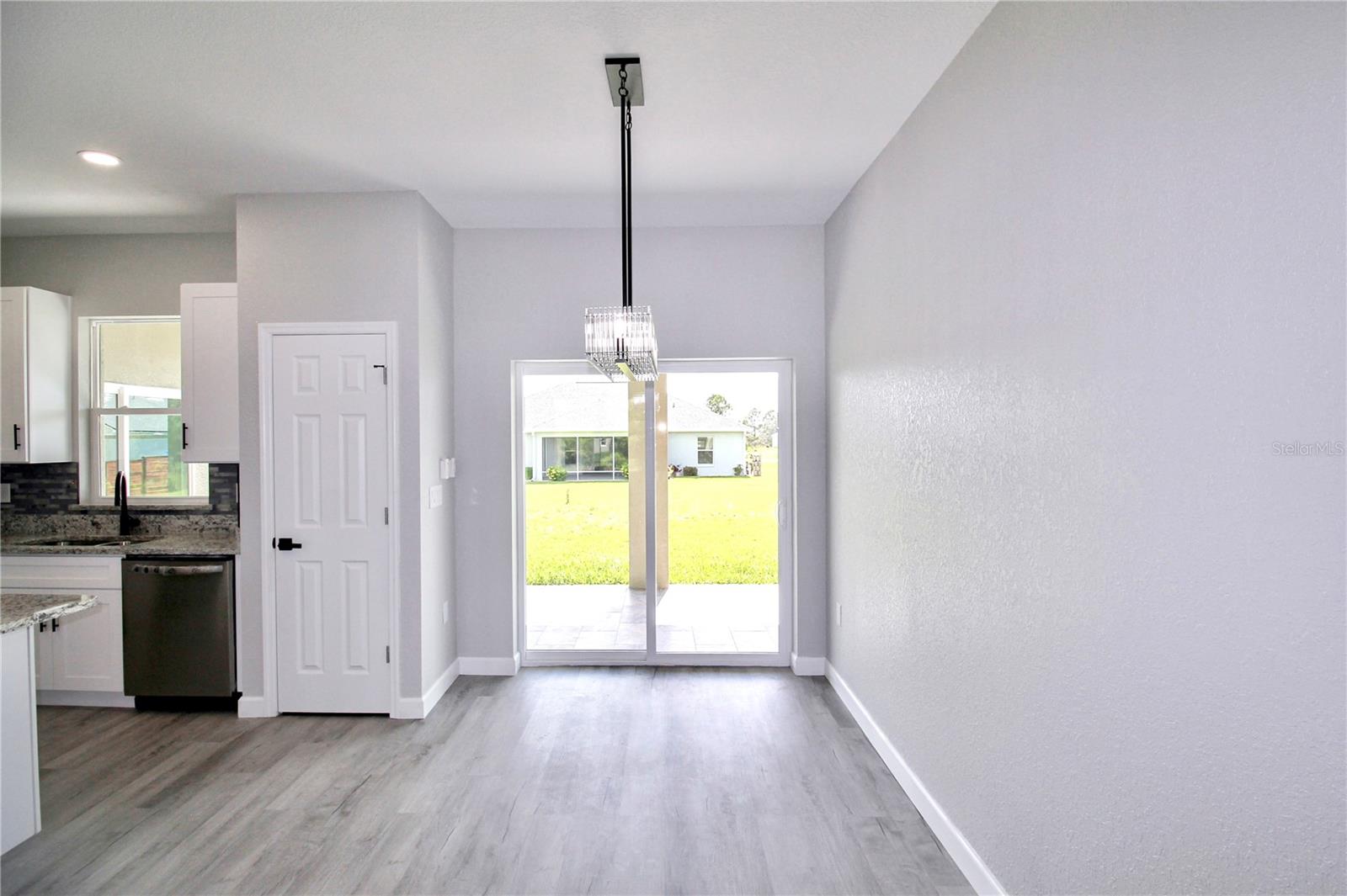 Image 15 of 33 For 4631 Mignon Drive