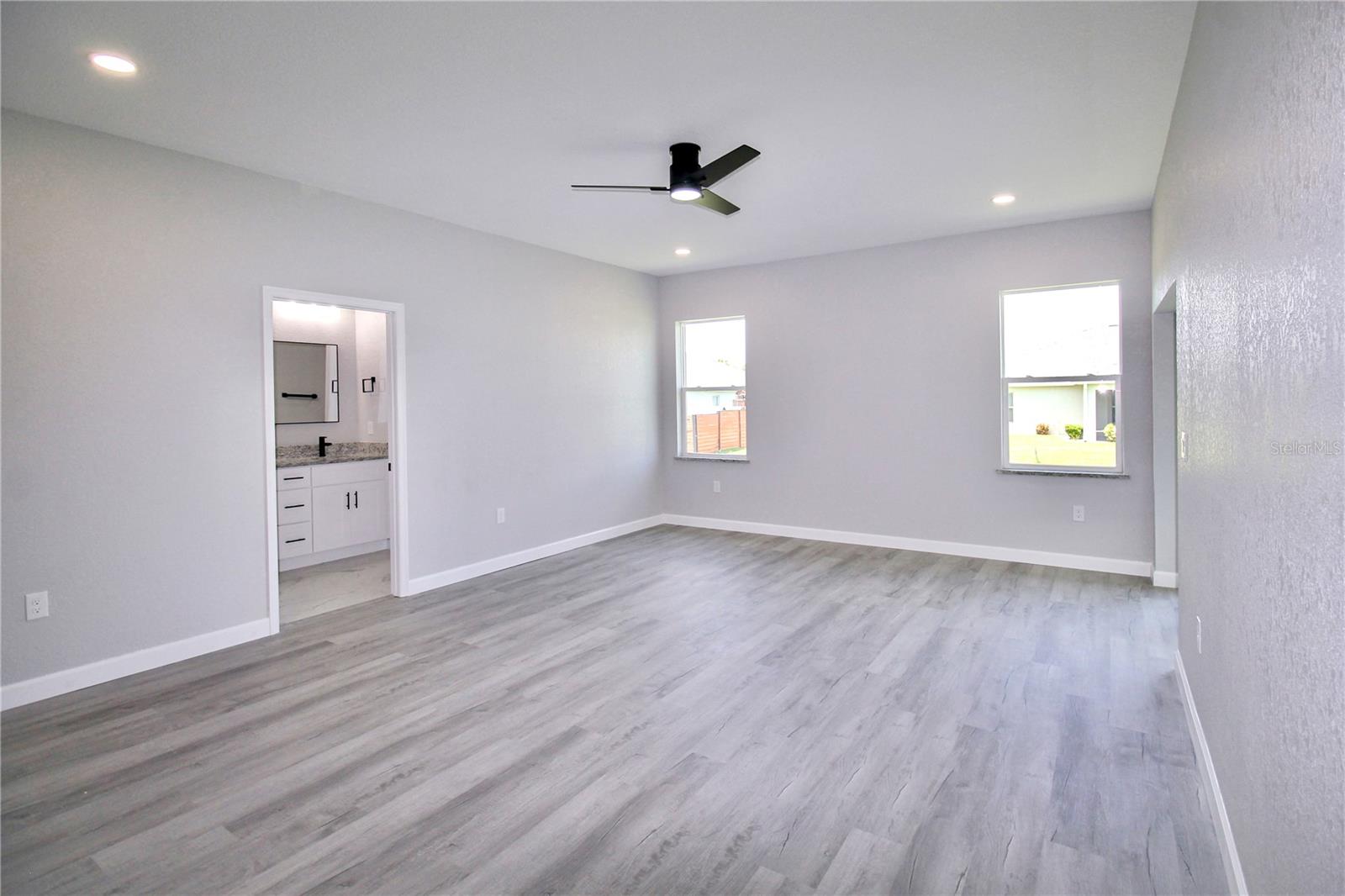 Image 16 of 33 For 4631 Mignon Drive